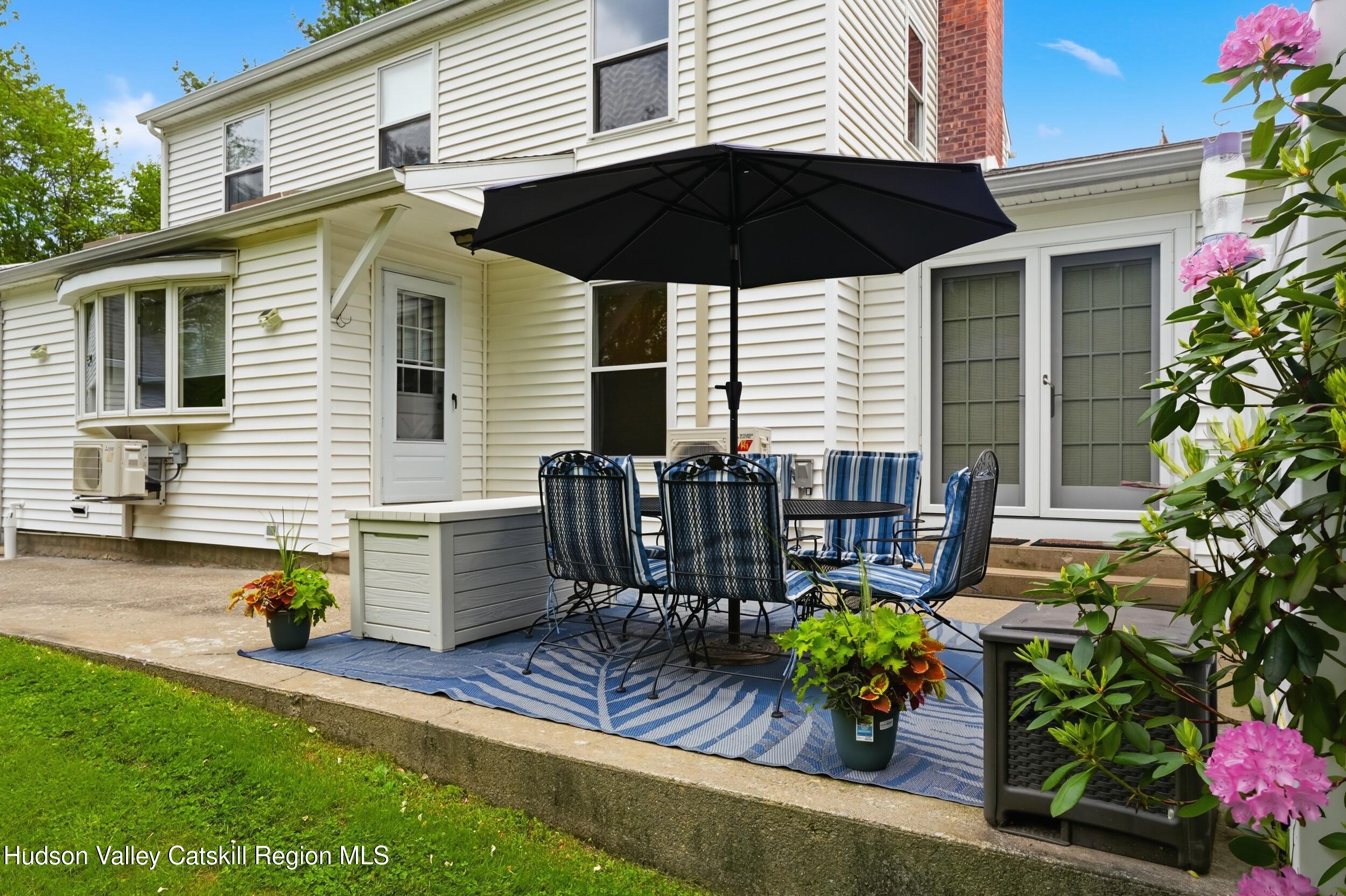Well Maintained Arts + Crafts Home