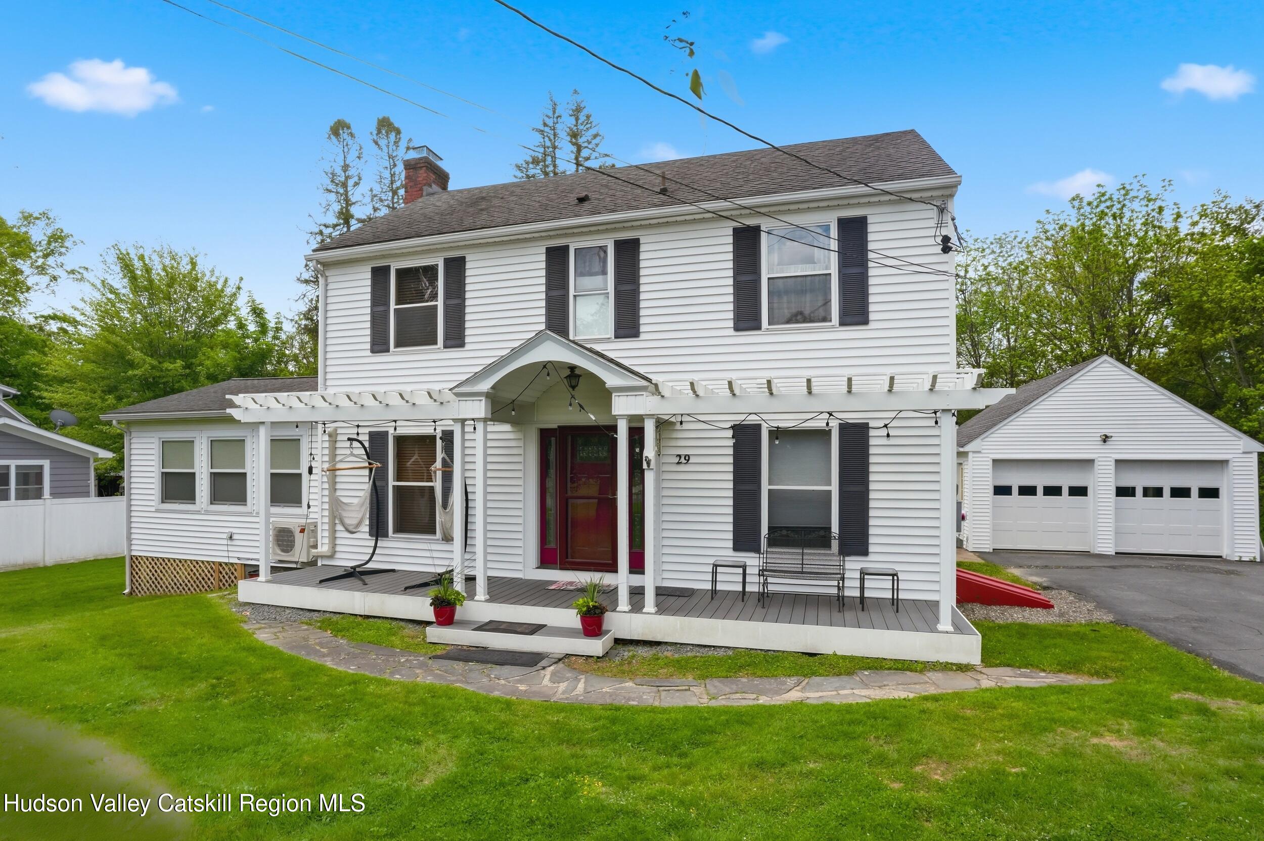 Well Maintained Arts + Crafts Home