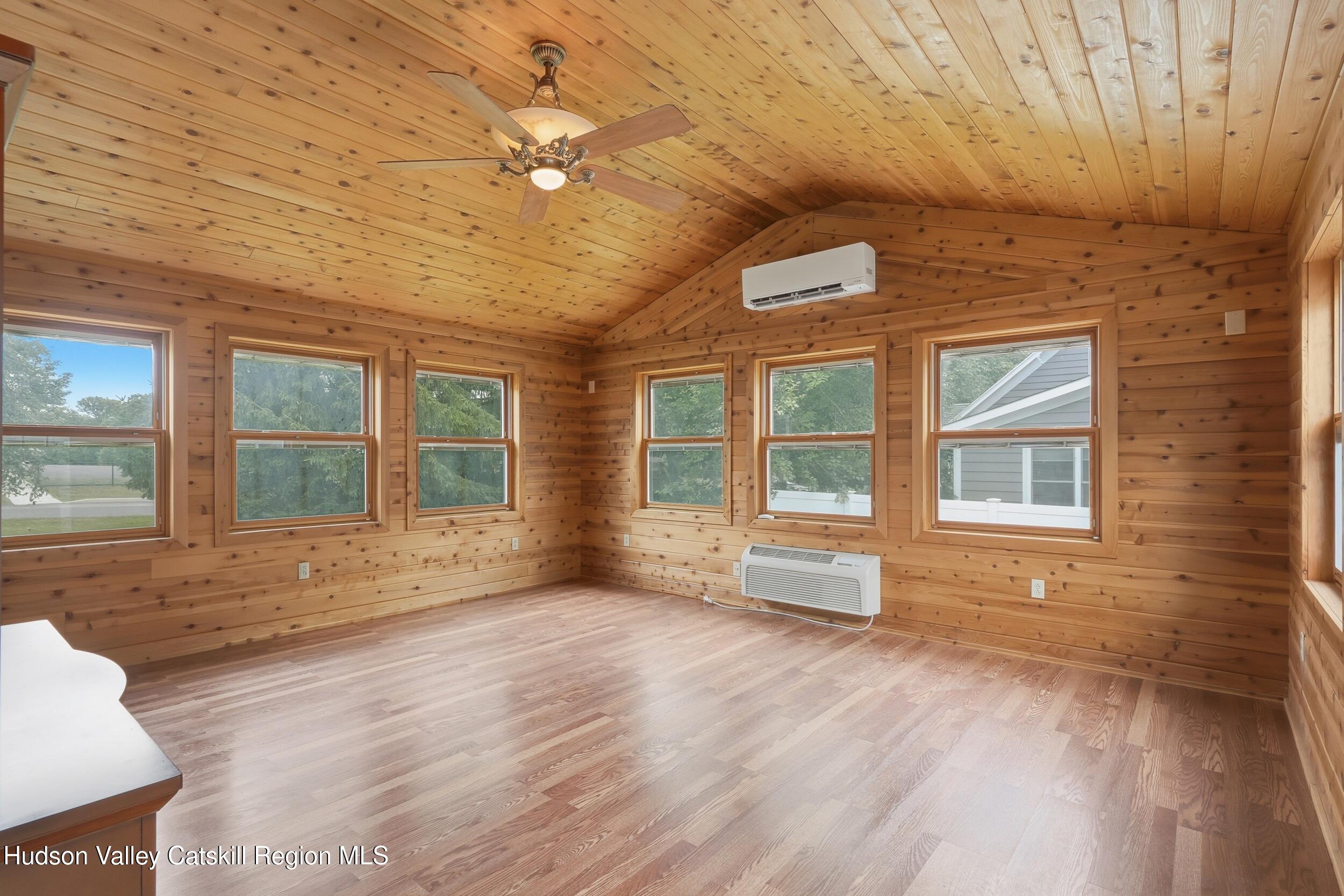 Well Maintained Arts + Crafts Home