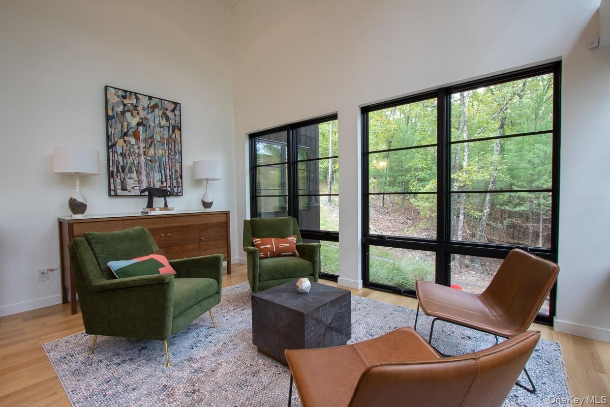 10 Hidden Mountain Lane