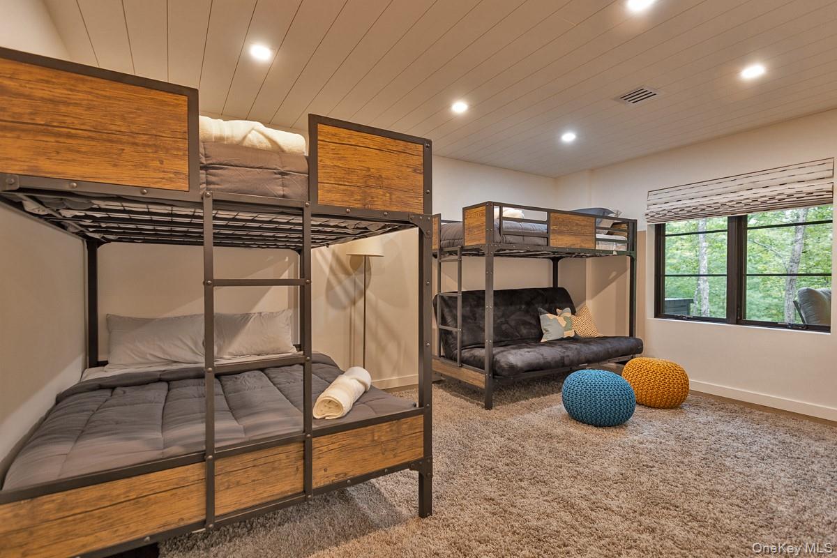 10 Hidden Mountain Lane