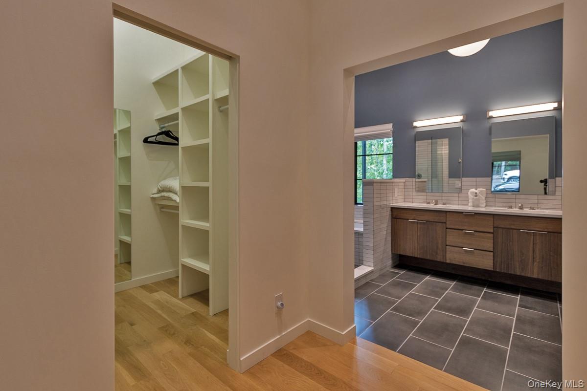 10 Hidden Mountain Lane