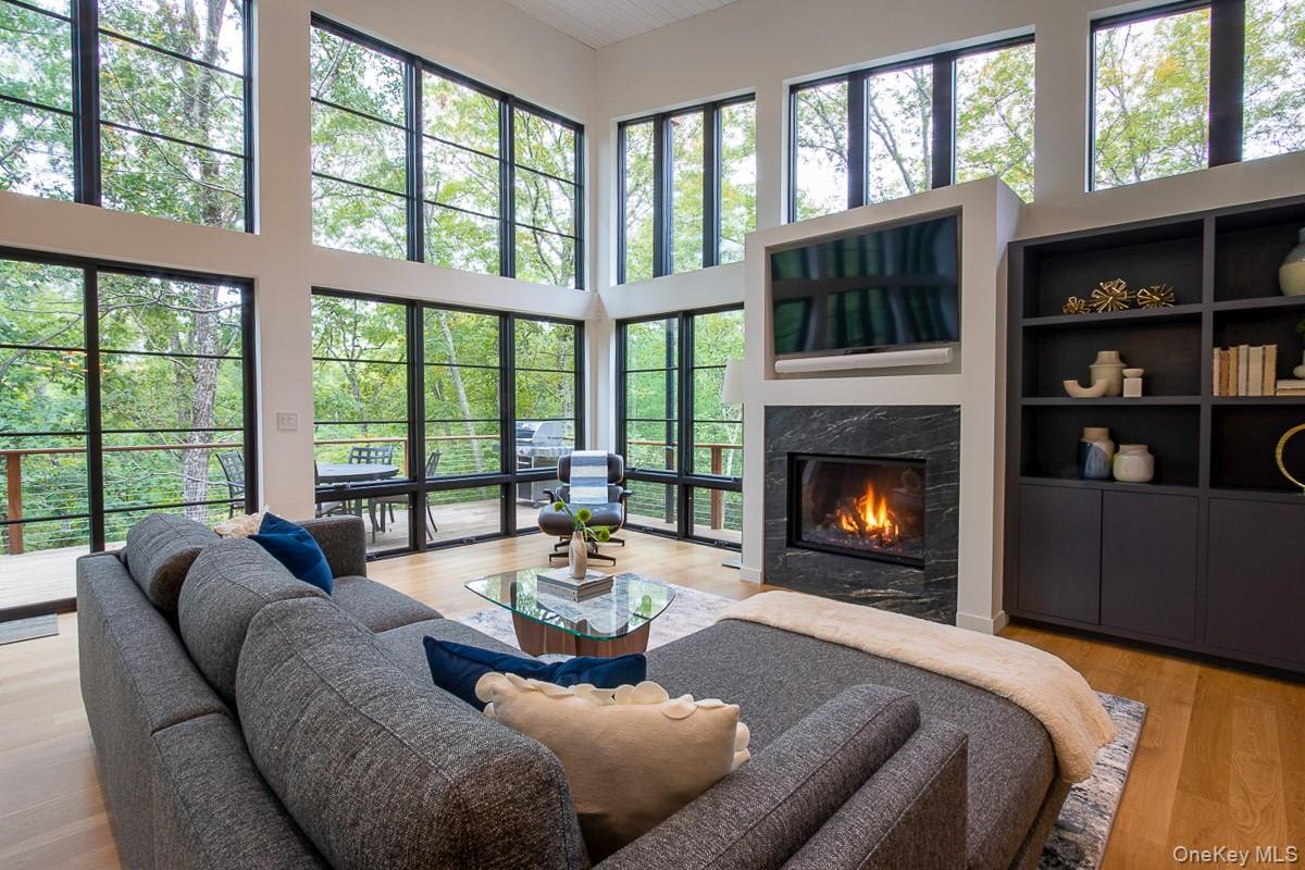 10 Hidden Mountain Lane