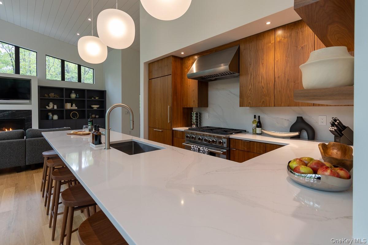 10 Hidden Mountain Lane