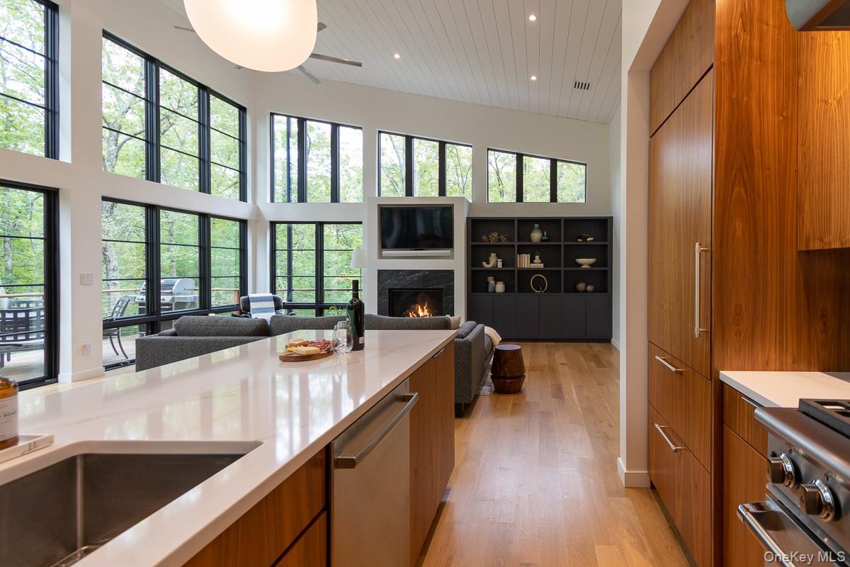 10 Hidden Mountain Lane