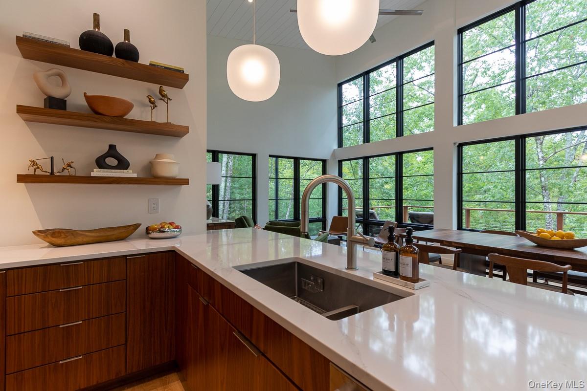 10 Hidden Mountain Lane