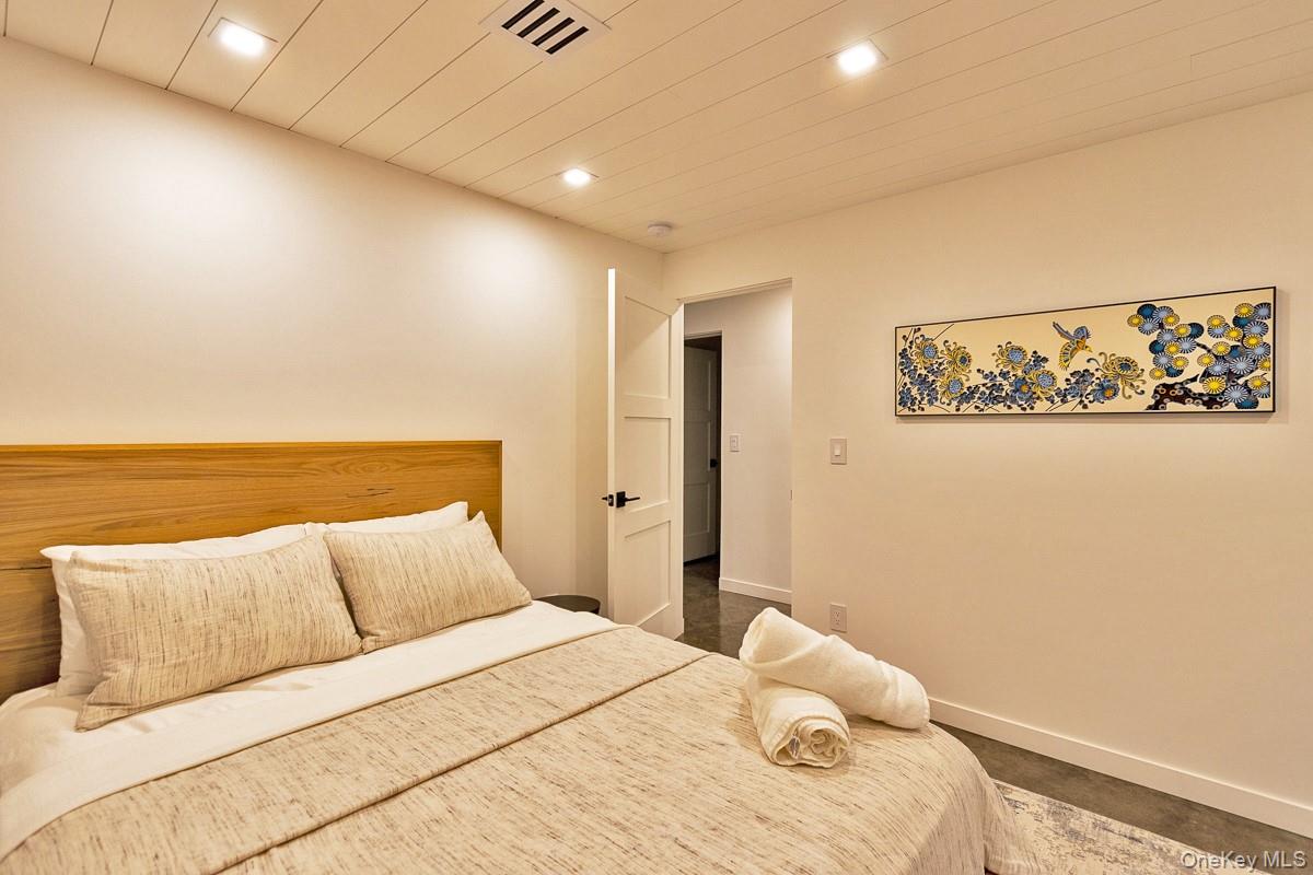 10 Hidden Mountain Lane