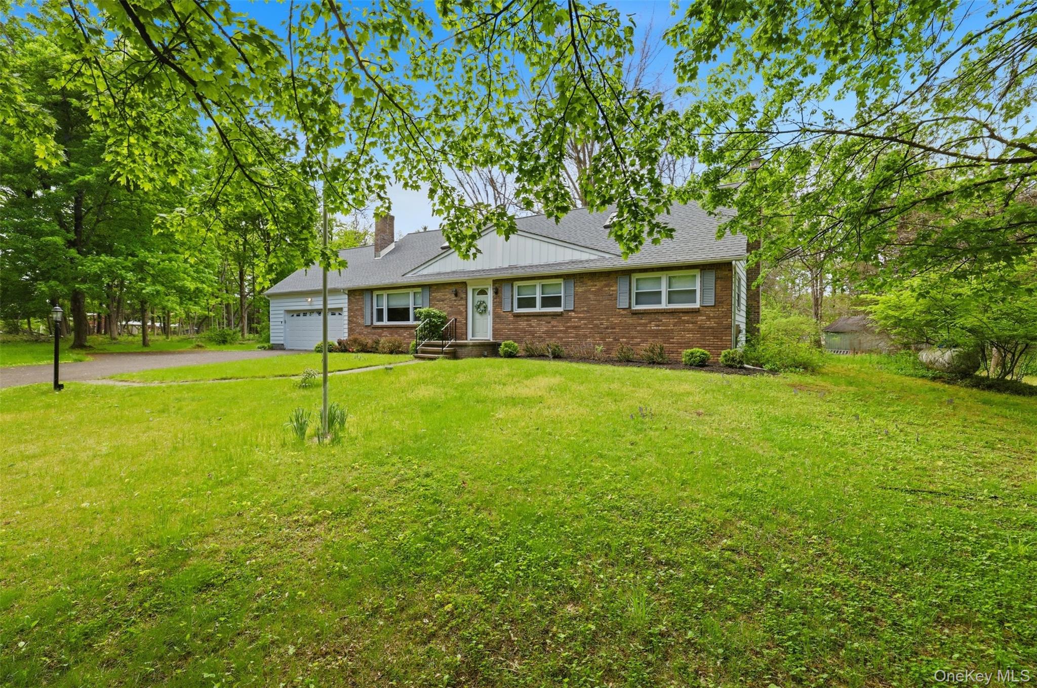 22 Candlewood Lane