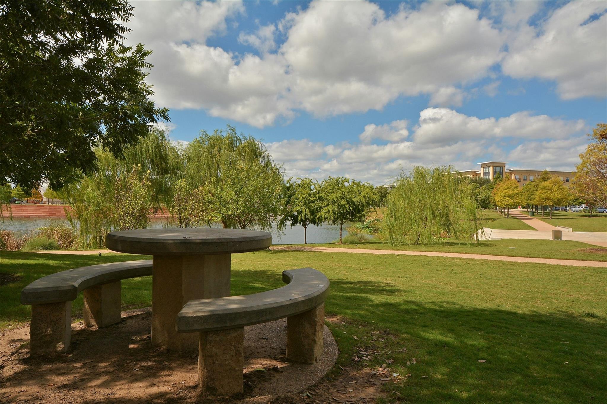 3900 Threadgill ST # 7