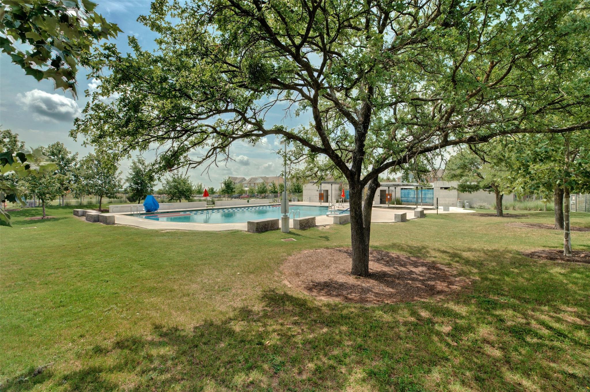 1931 E 38 1/2 ST # 43