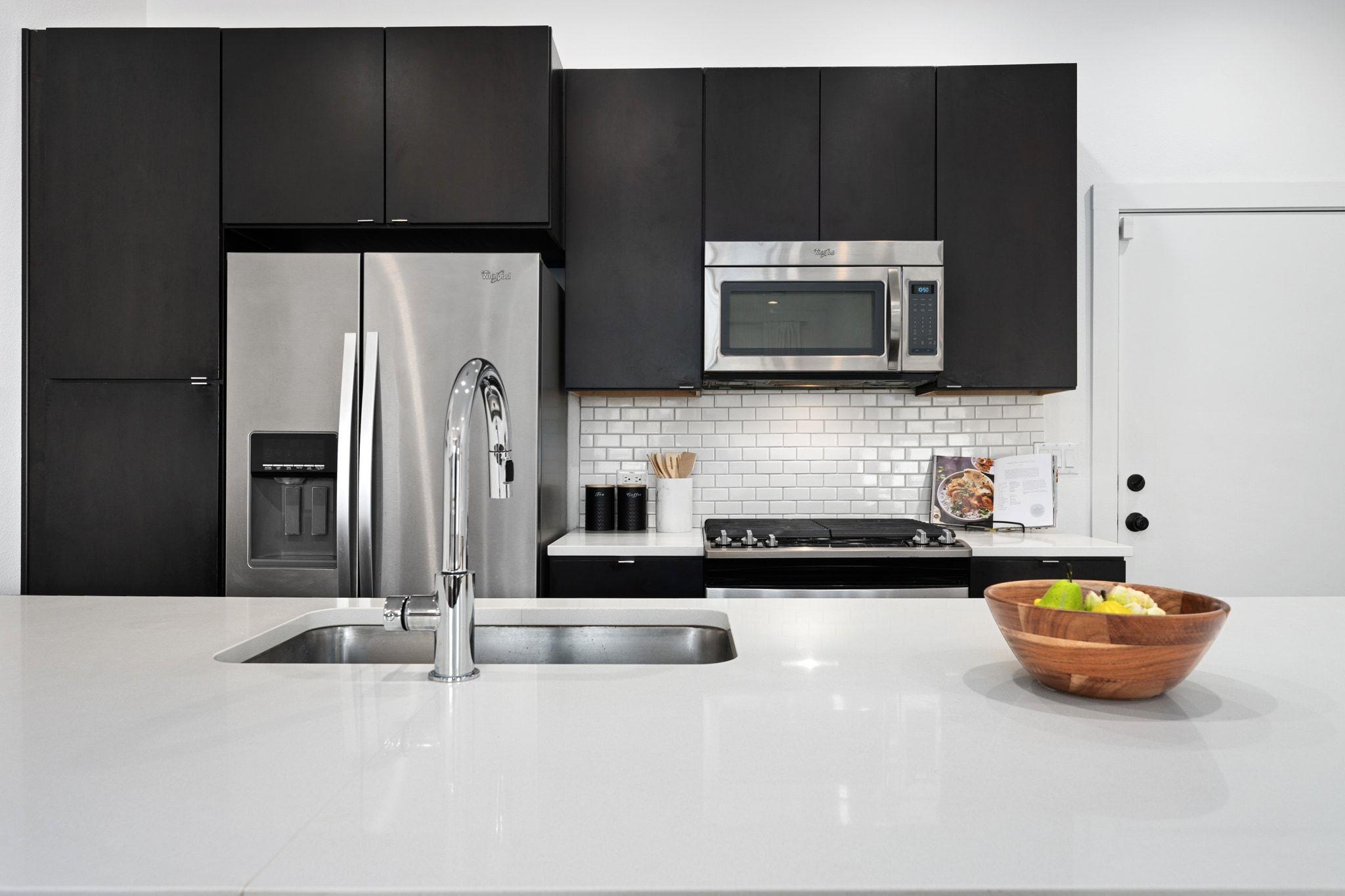 1931 E 38 1/2 ST # 43