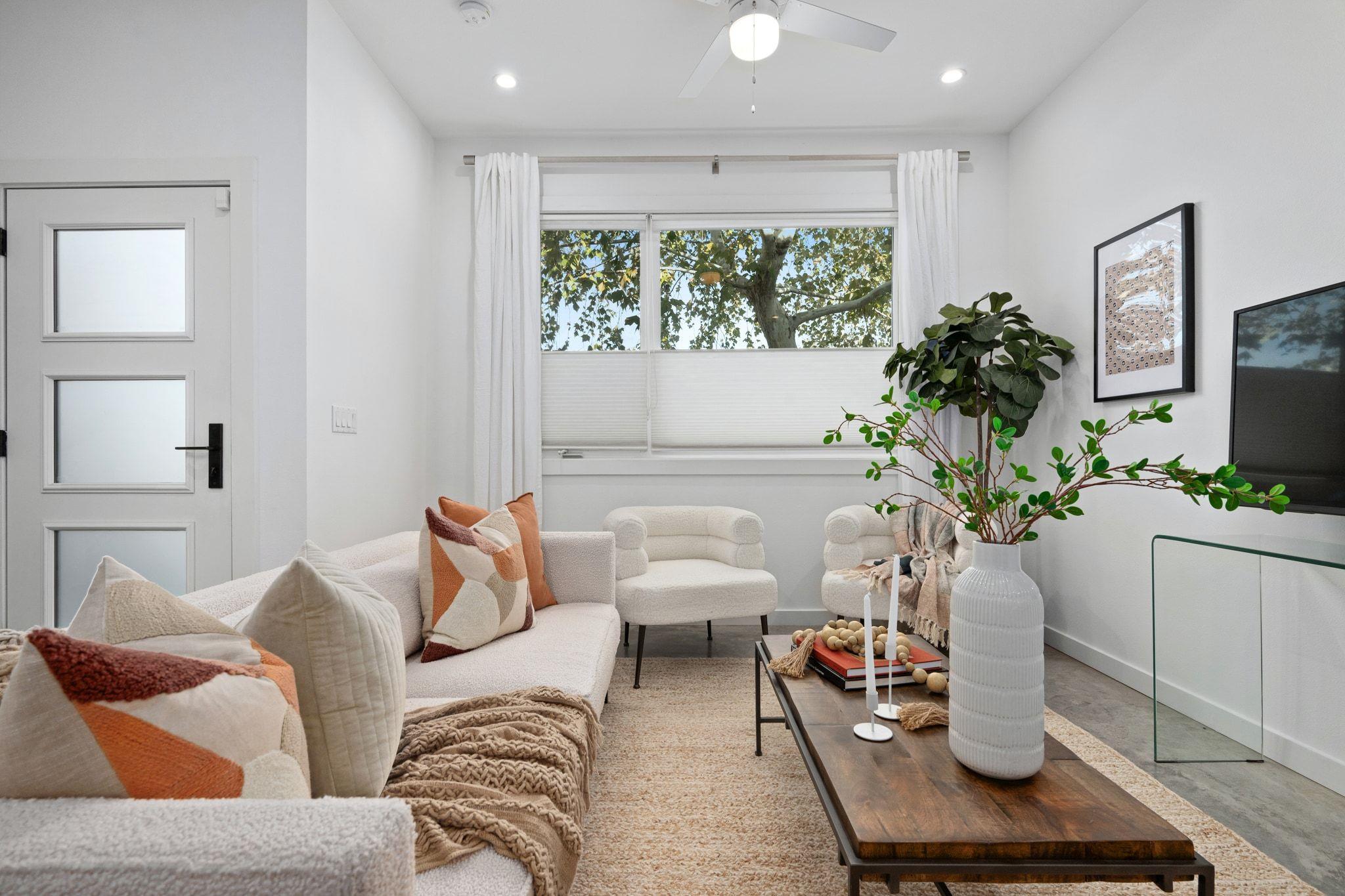 1931 E 38 1/2 ST # 43