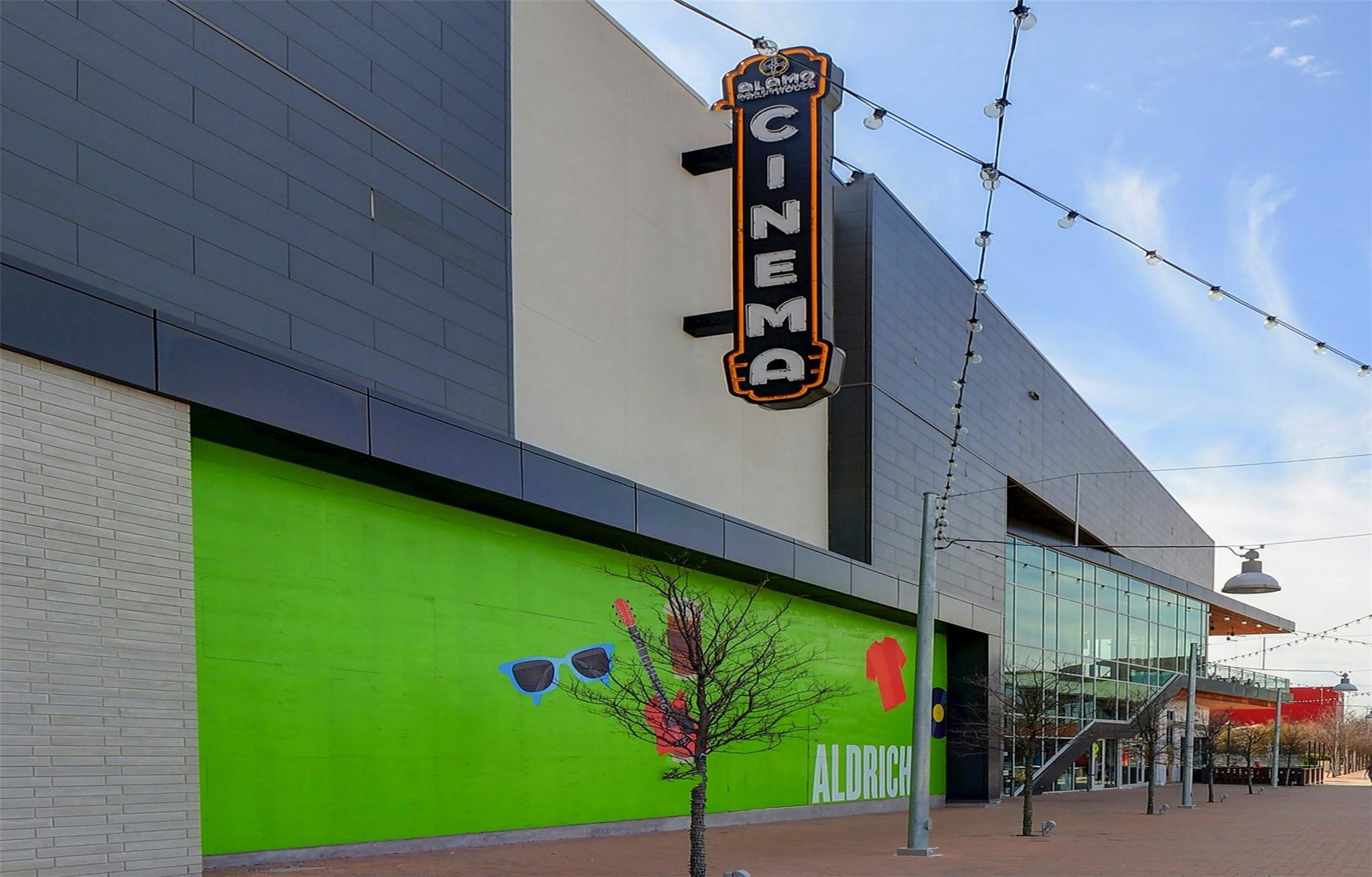 1931 E 38 1/2 ST # 43