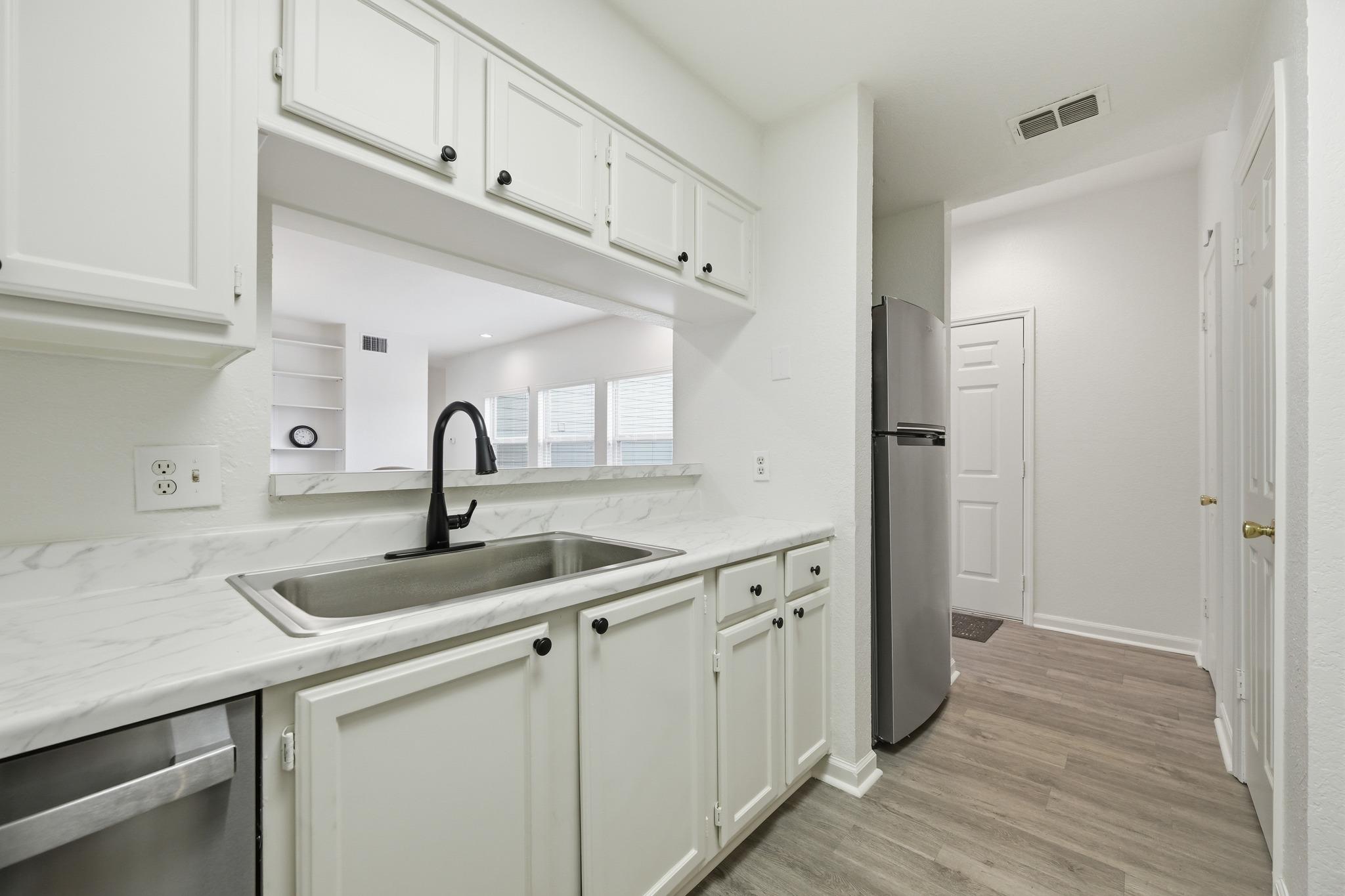 4409 Duval ST # 305