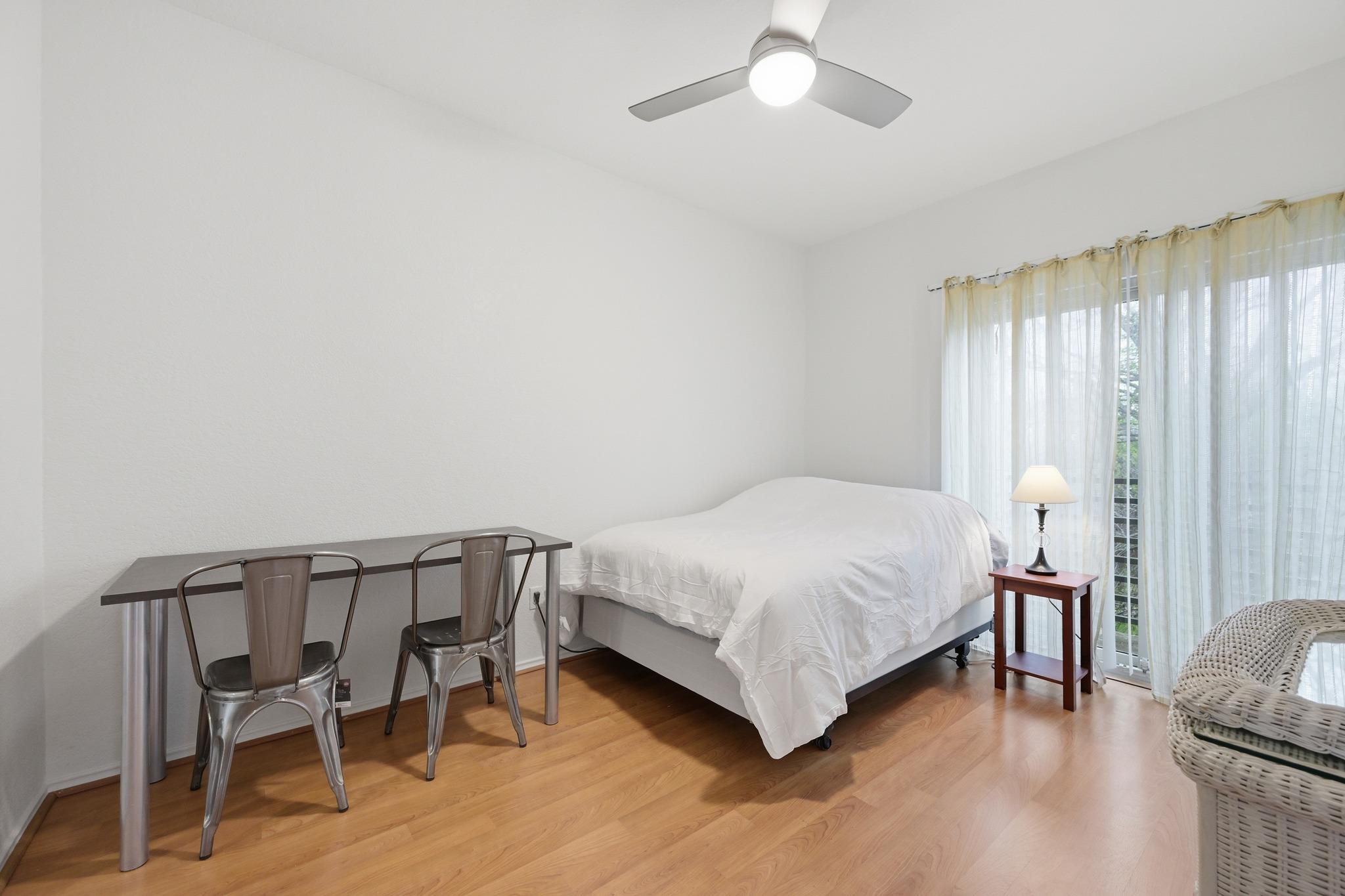 4409 Duval ST # 305