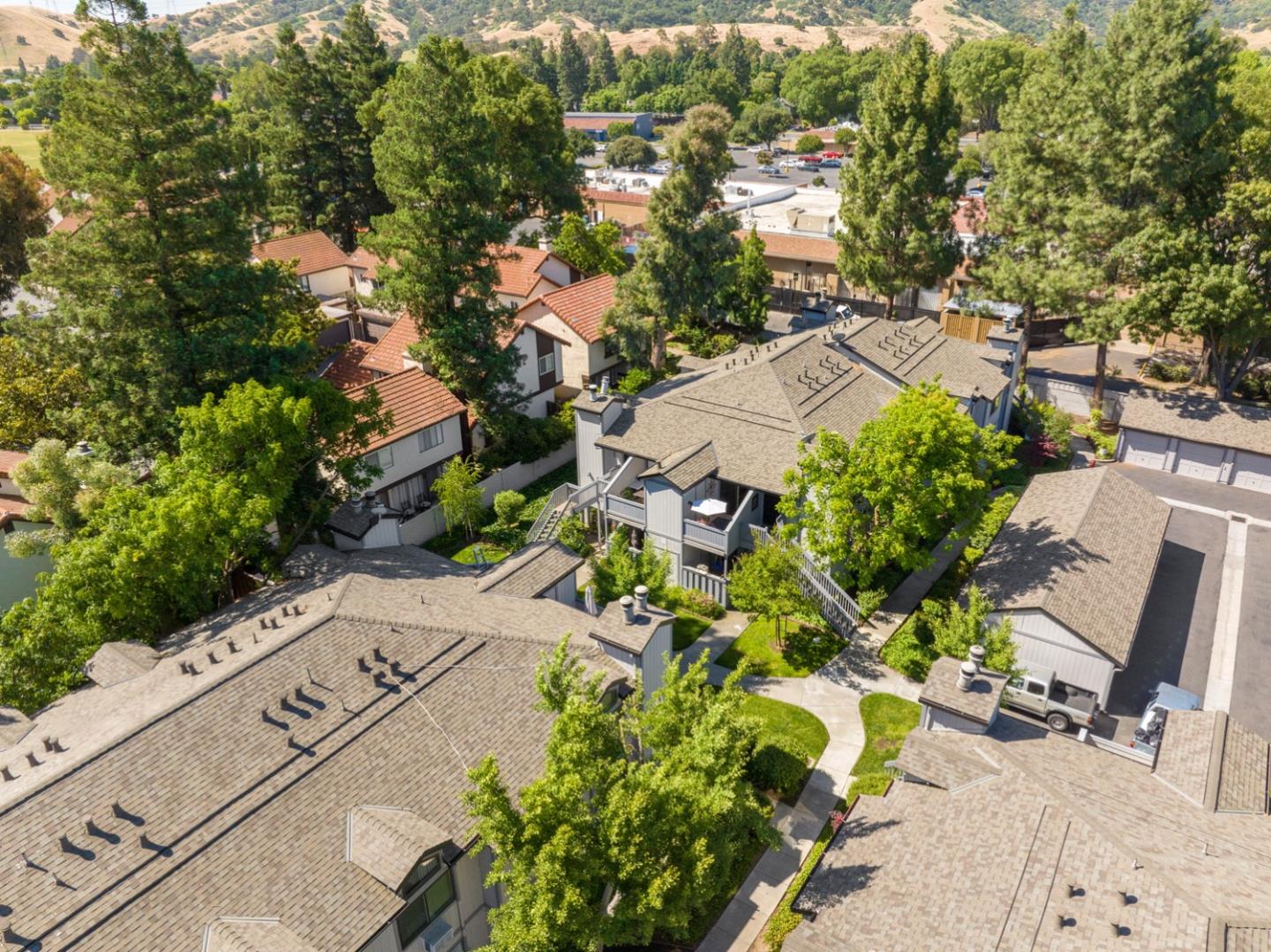 199 Sunwood Meadows PL