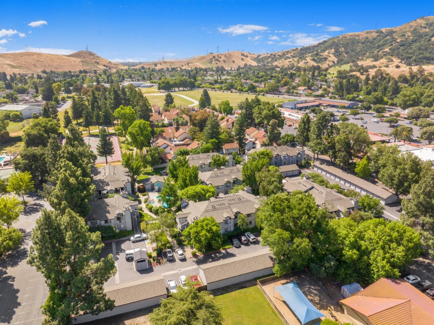 199 Sunwood Meadows PL