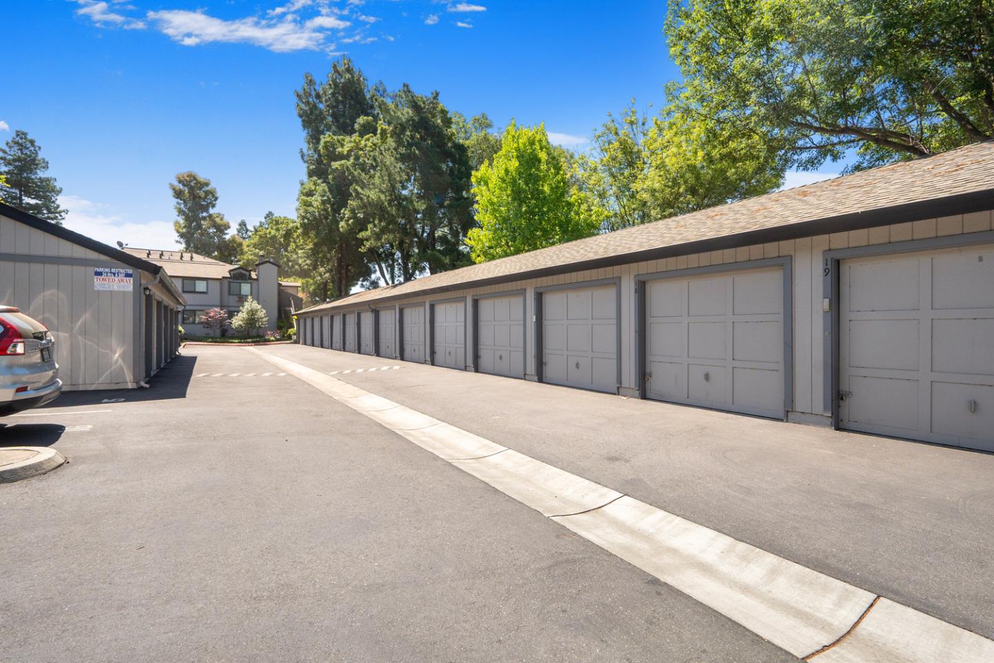 199 Sunwood Meadows PL