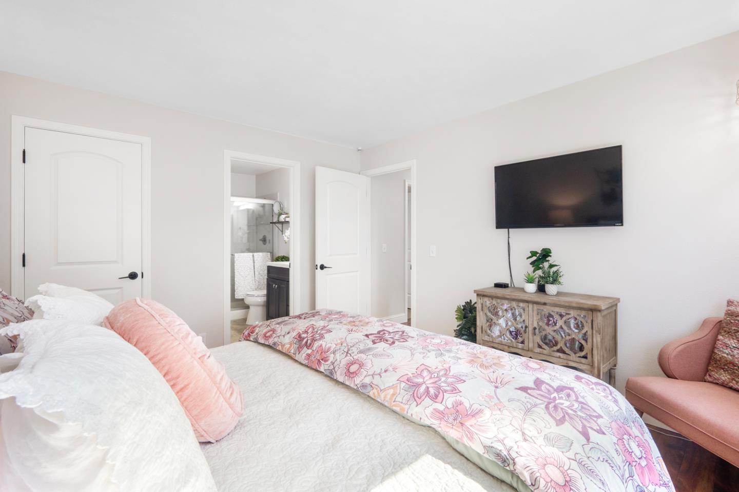 199 Sunwood Meadows PL