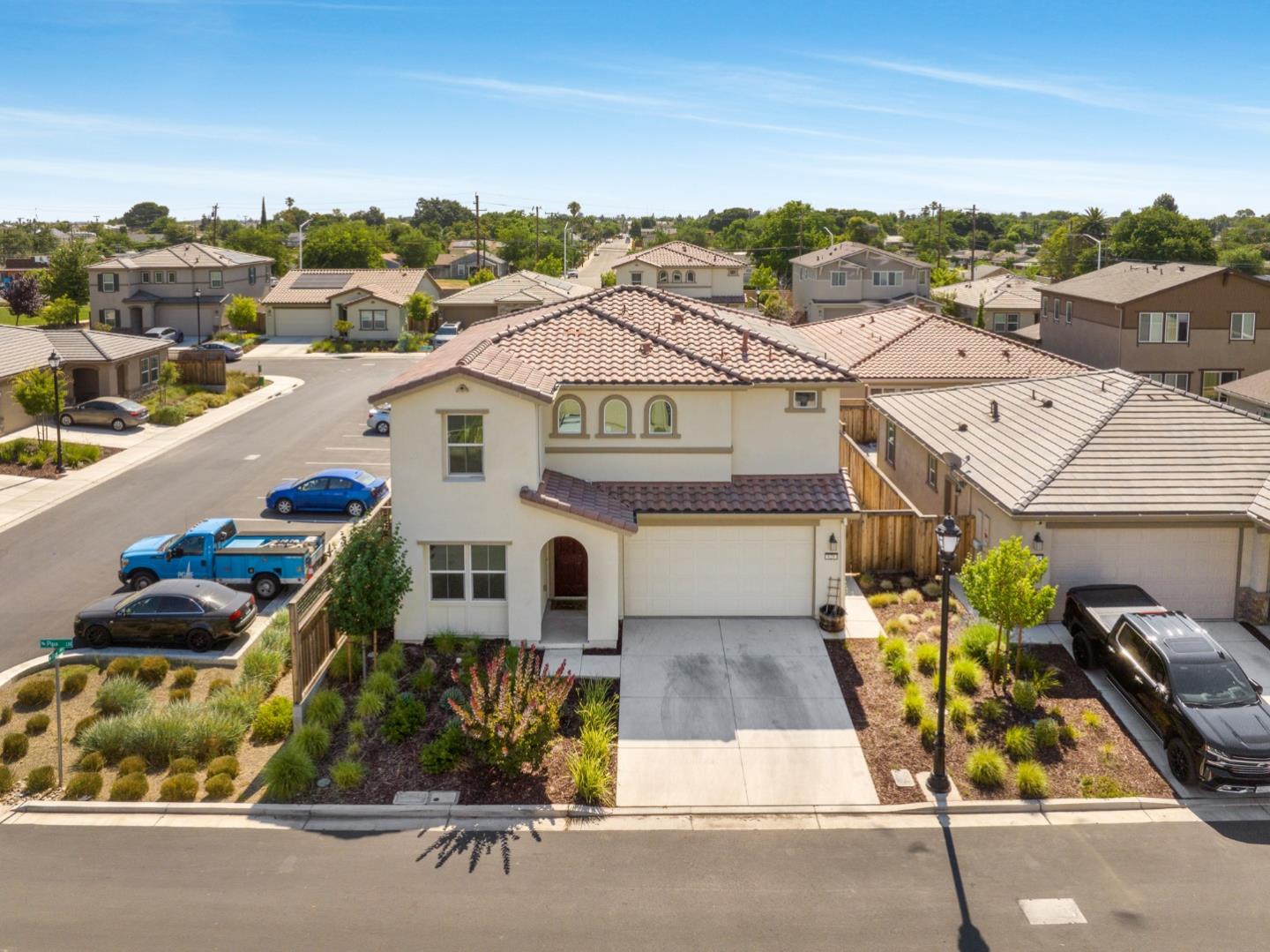 628 Pipa LN