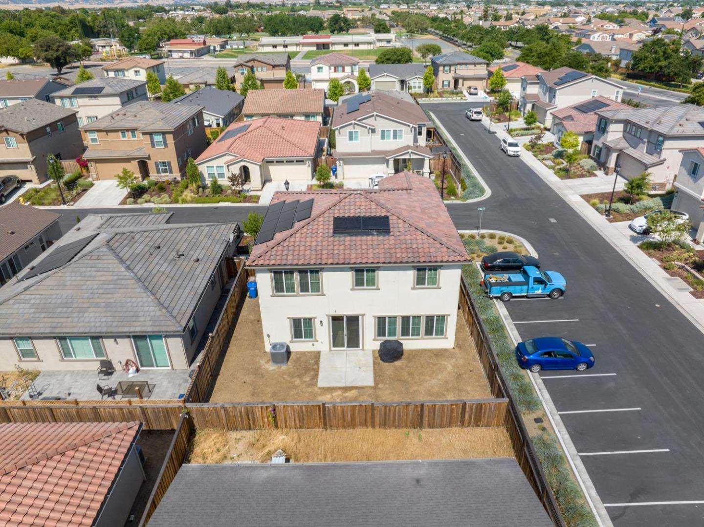 628 Pipa LN