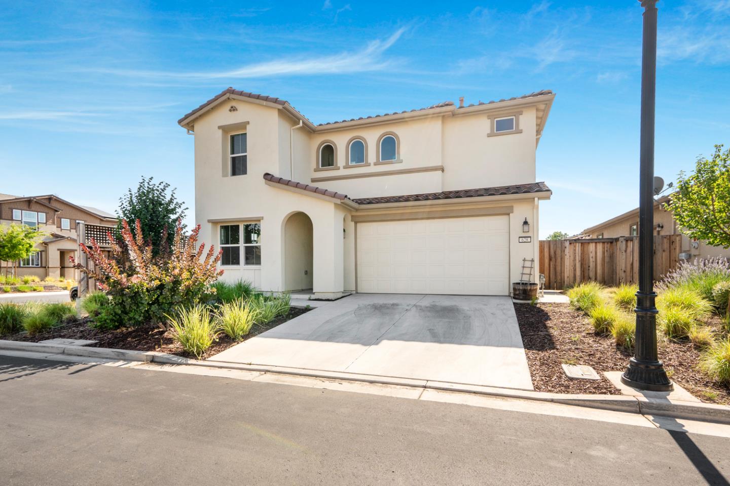 628 Pipa LN