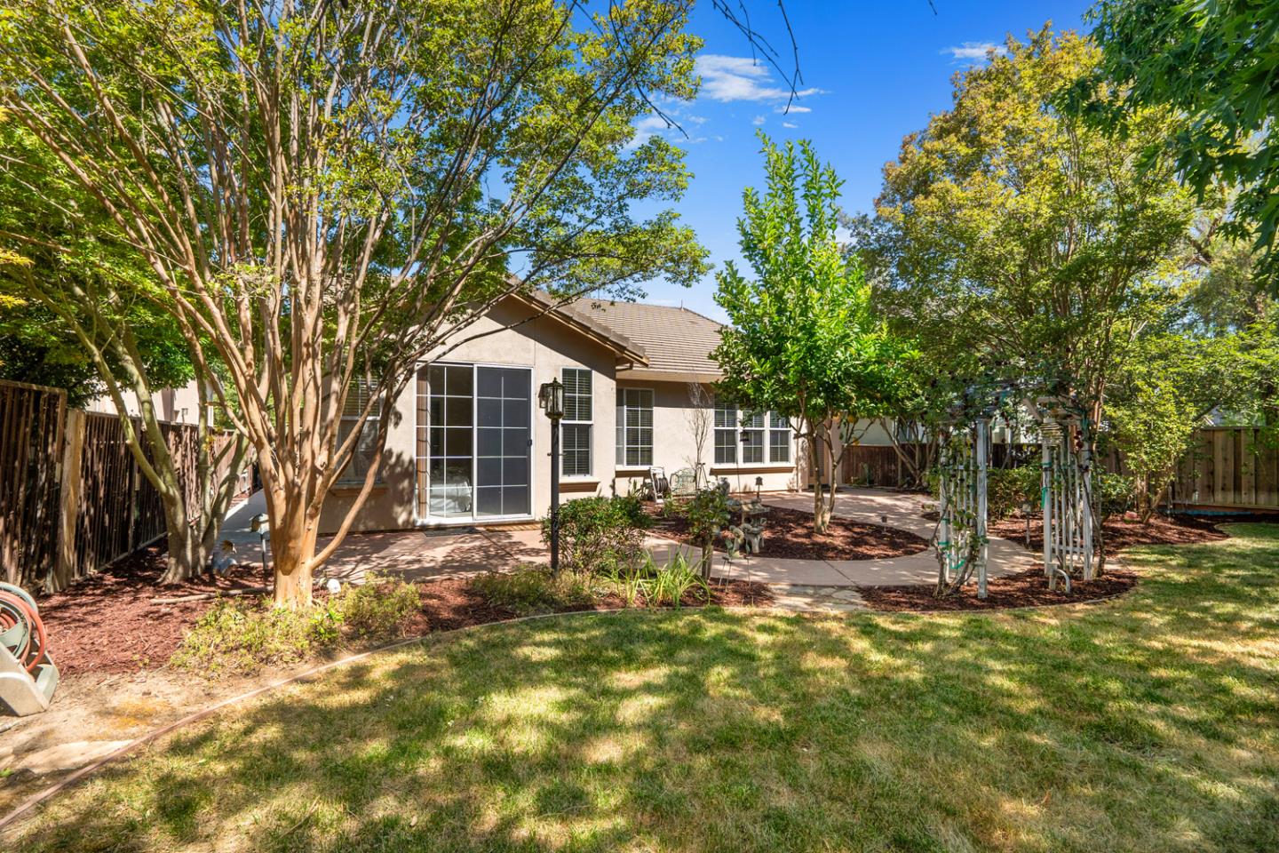 1706 Valley Oaks DR