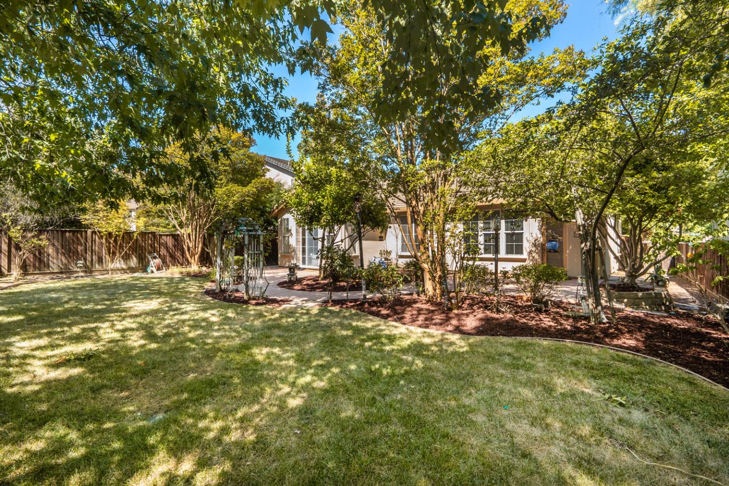 1706 Valley Oaks DR