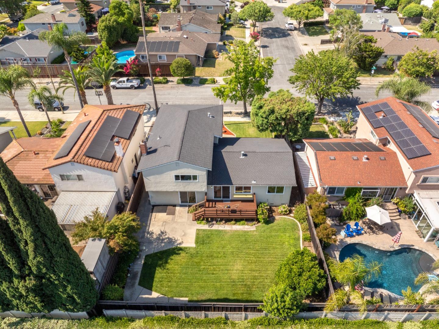 947 Maclay DR