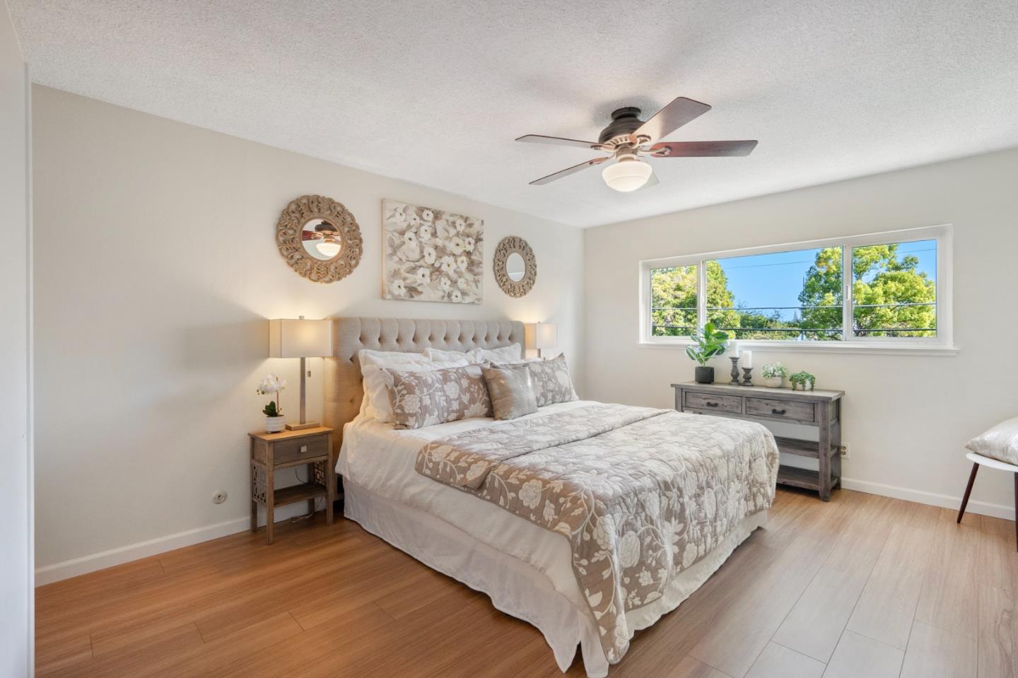947 Maclay DR