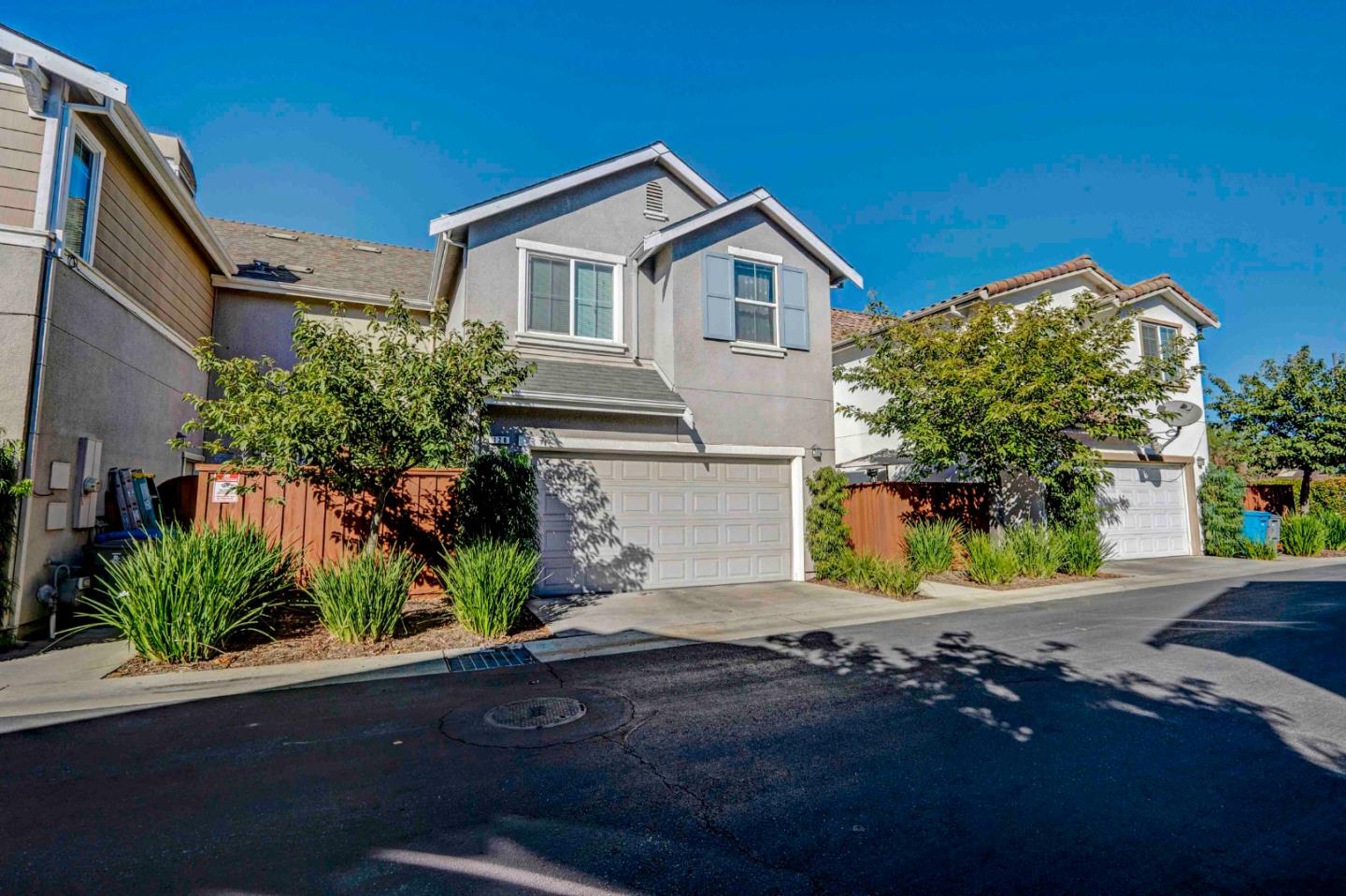 128 Caroline LN
