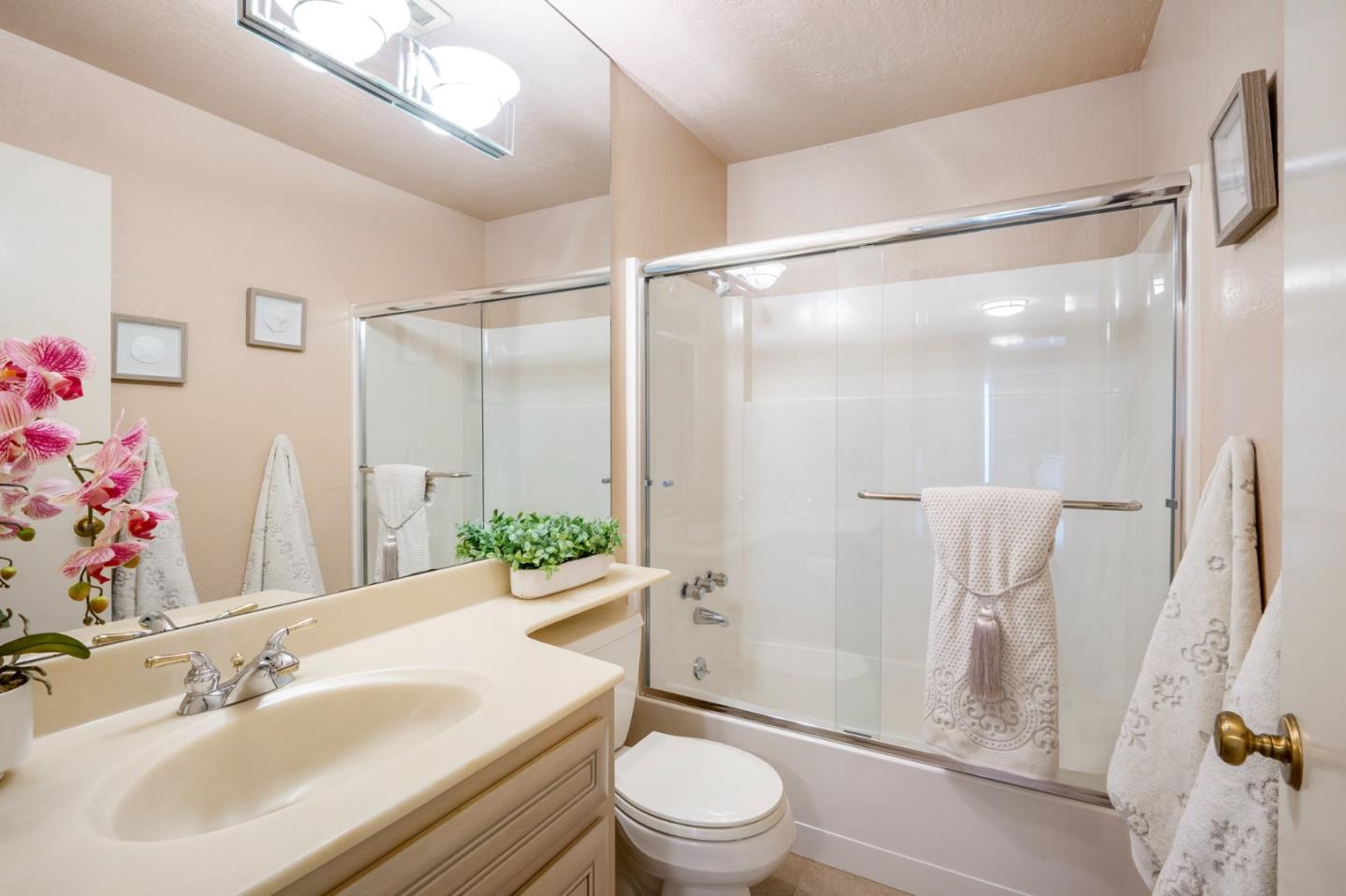 205 Fairway Glen Ln.