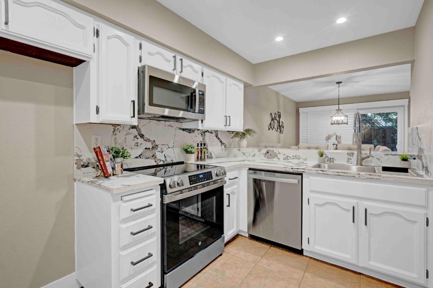 1107 Dinkel CT