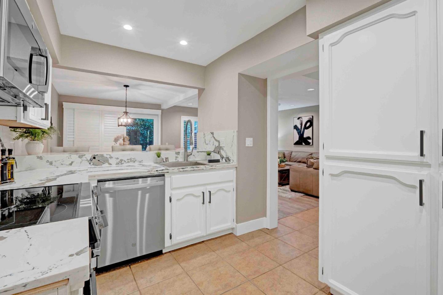 1107 Dinkel CT