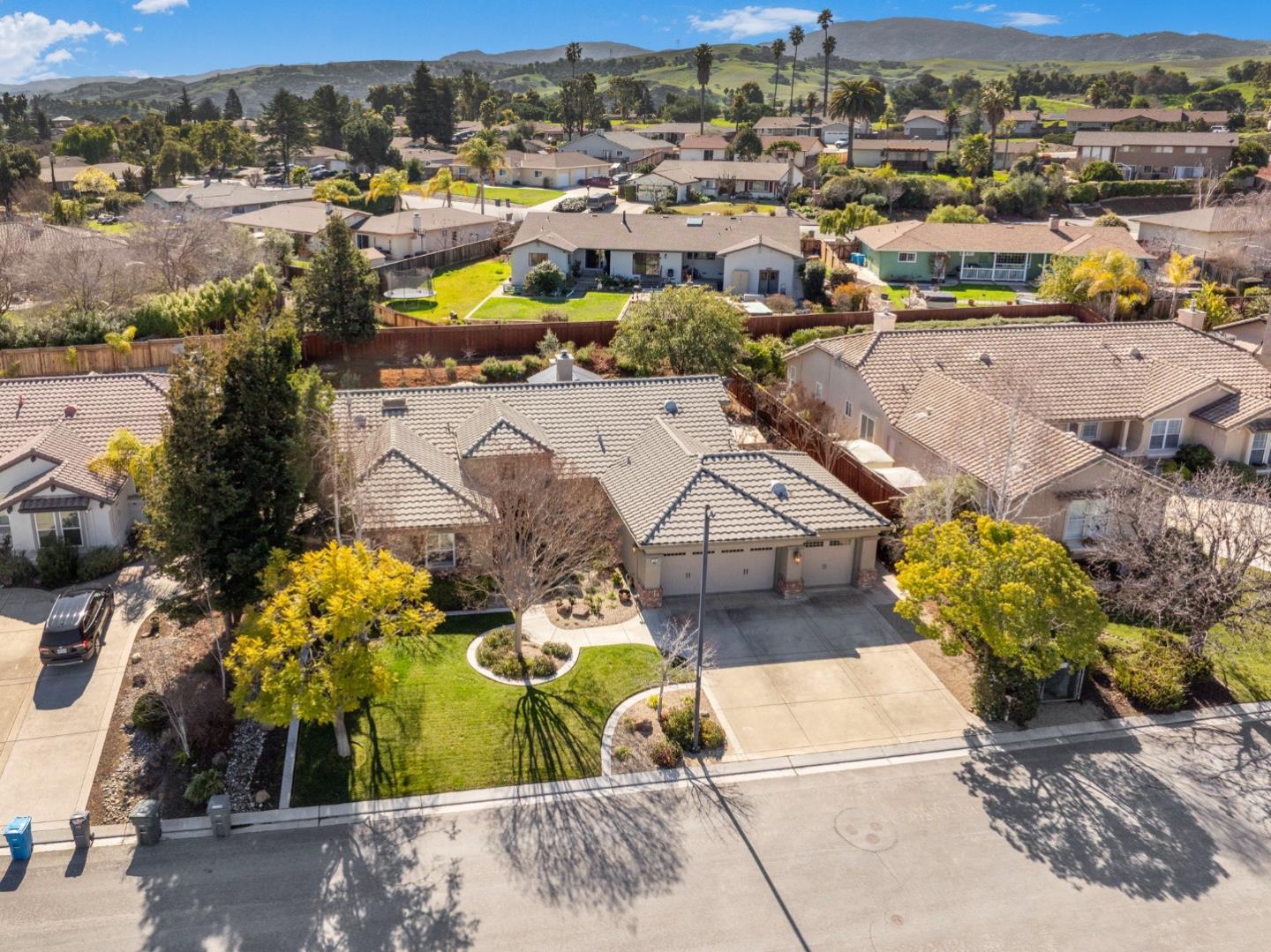 1235 Quail Ridge WAY