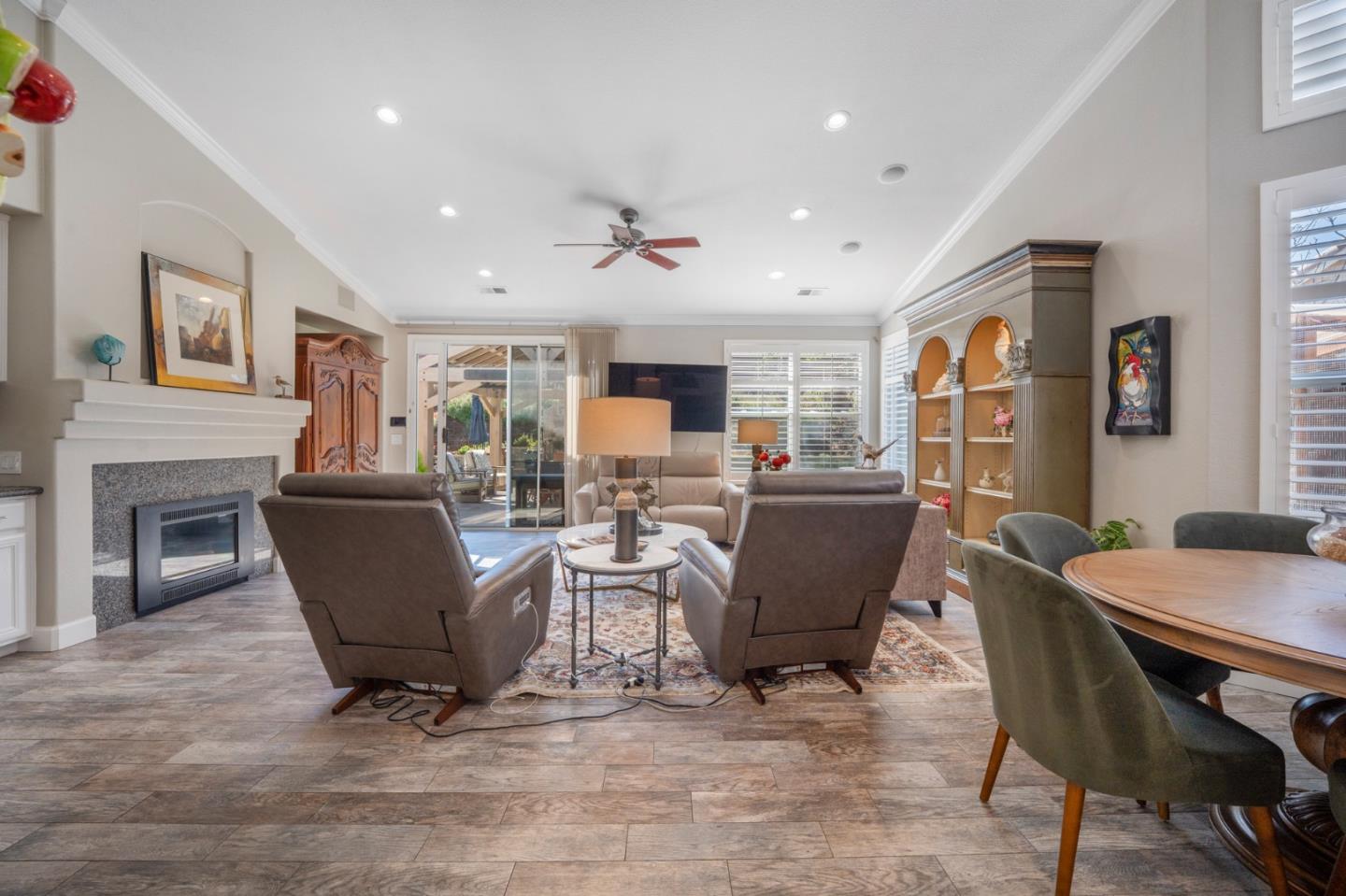 1235 Quail Ridge WAY