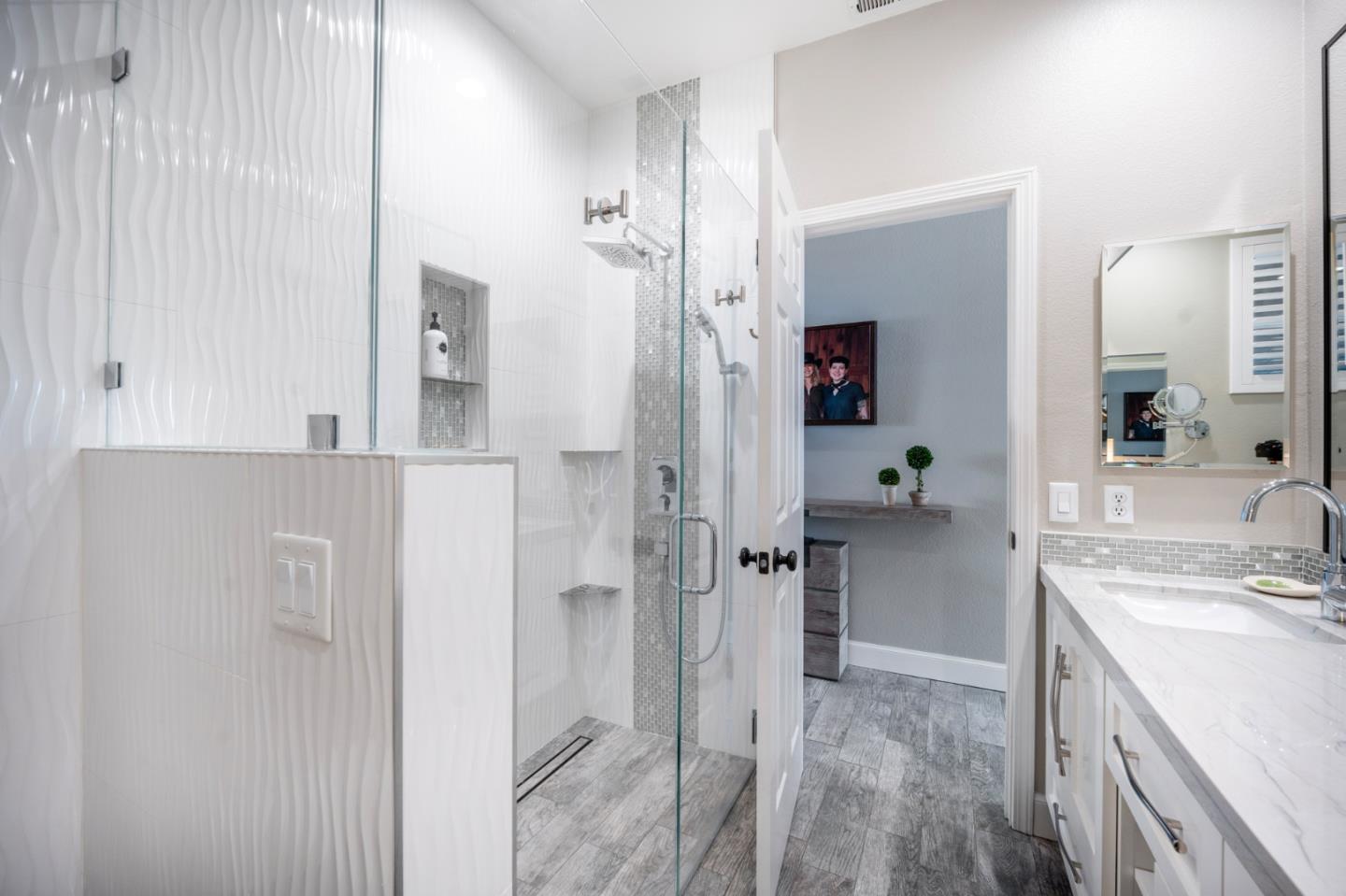 1235 Quail Ridge WAY