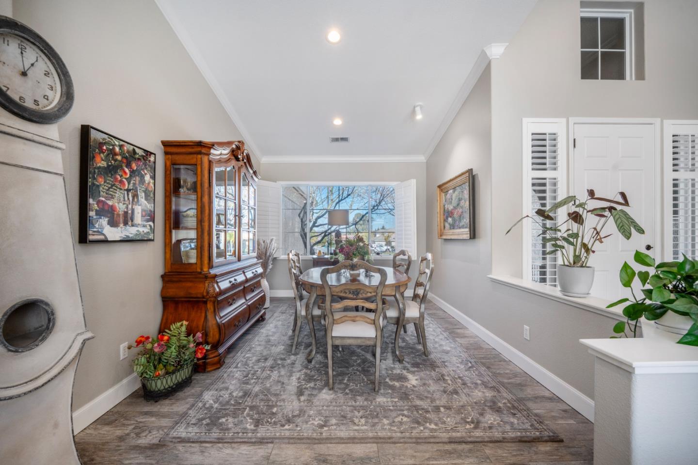 1235 Quail Ridge WAY