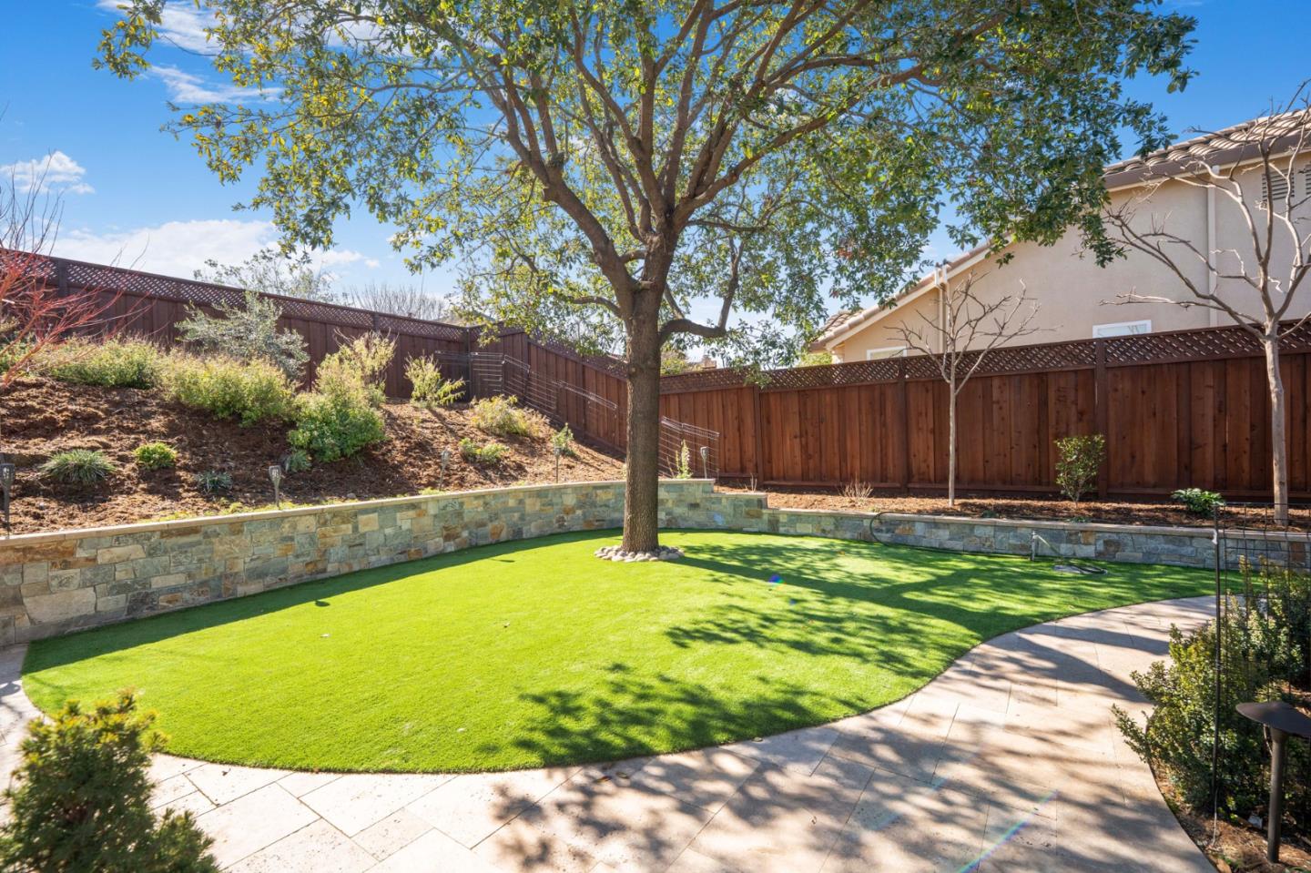 1235 Quail Ridge WAY