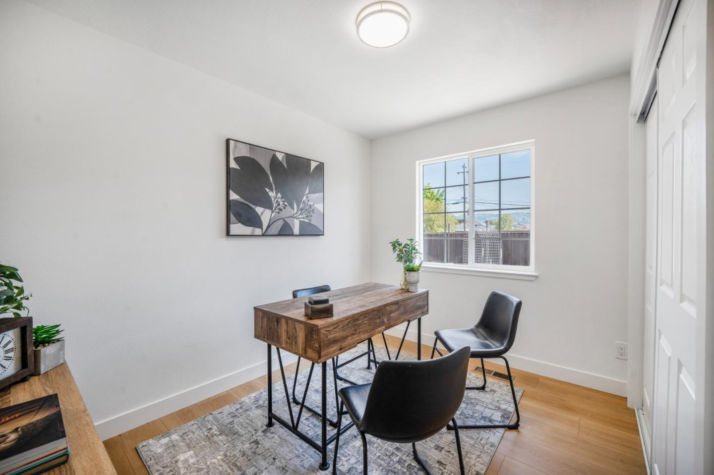 125 Foothill CT