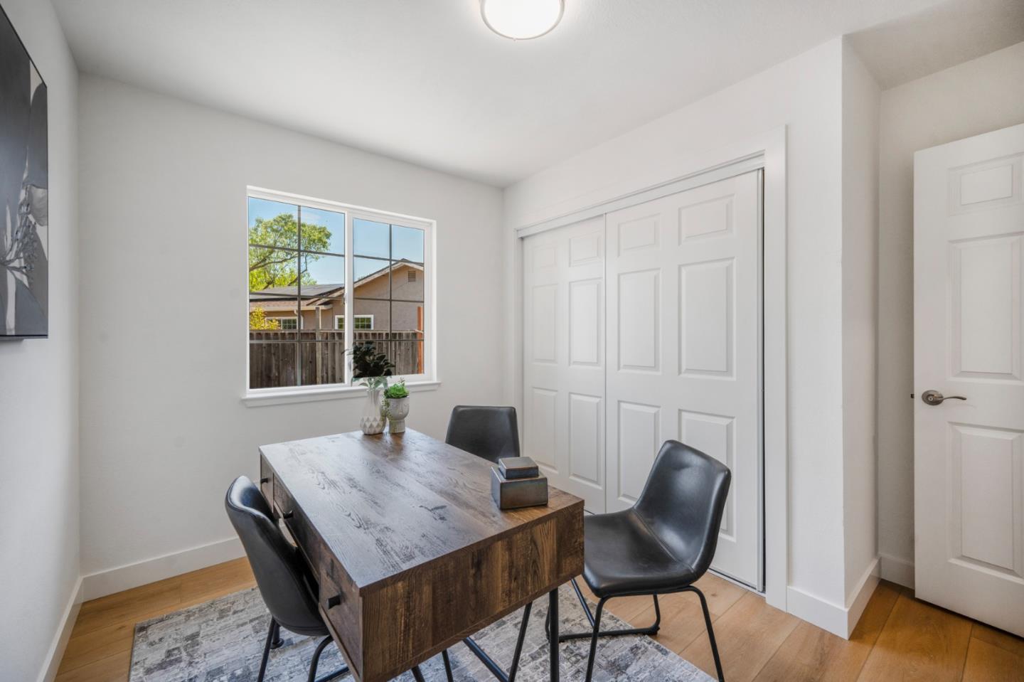 125 Foothill CT