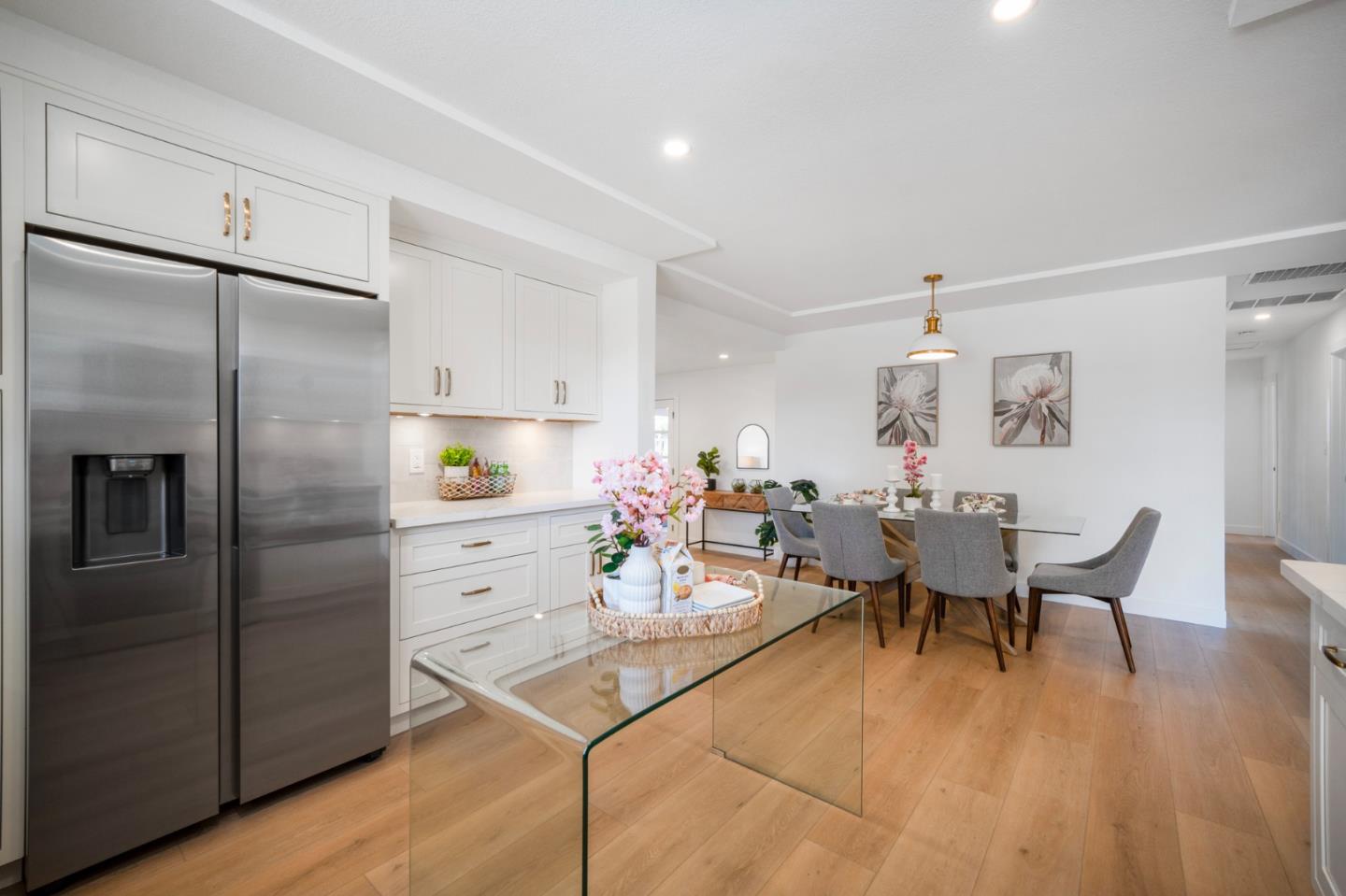 125 Foothill CT
