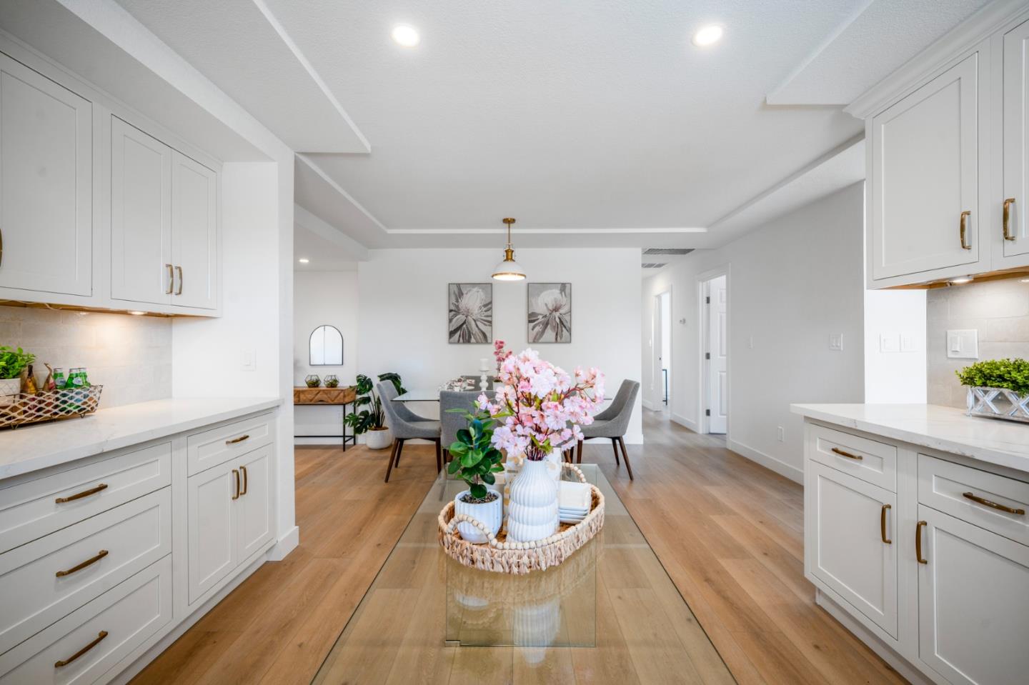 125 Foothill CT