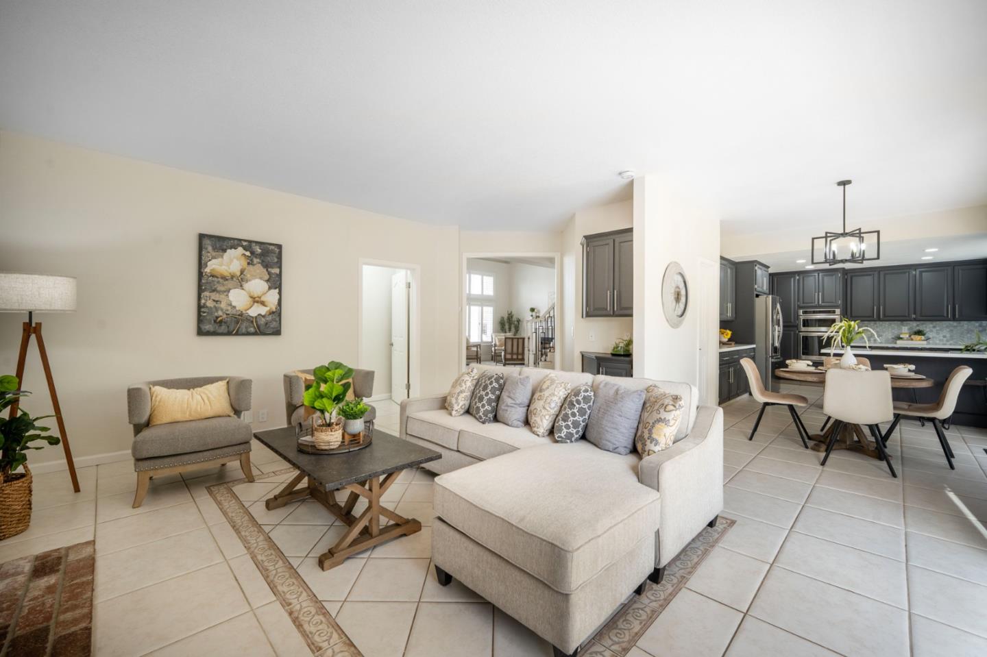 17440 Calle Mazatan