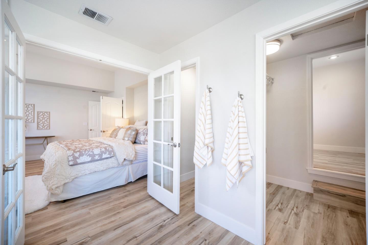 17440 Calle Mazatan