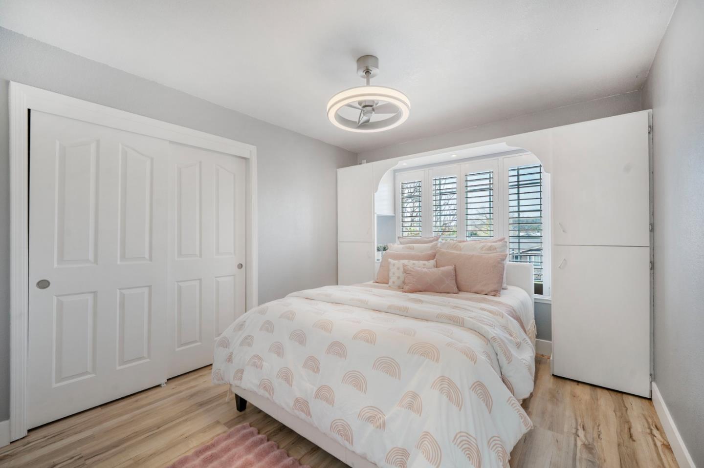 17440 Calle Mazatan