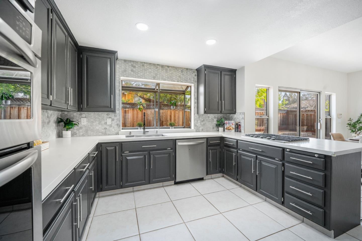 17440 Calle Mazatan