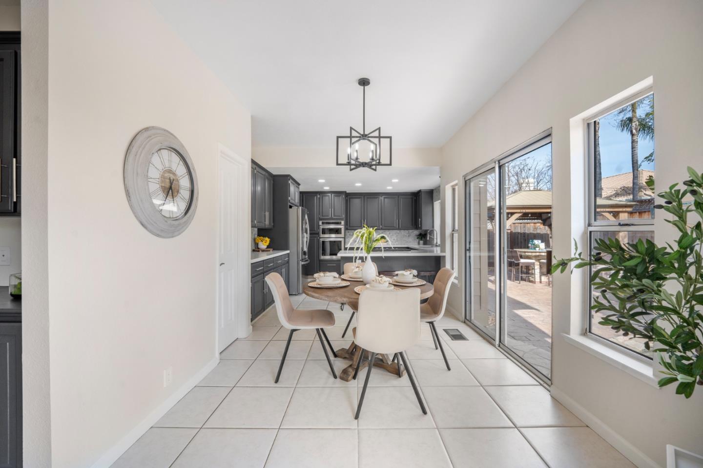 17440 Calle Mazatan
