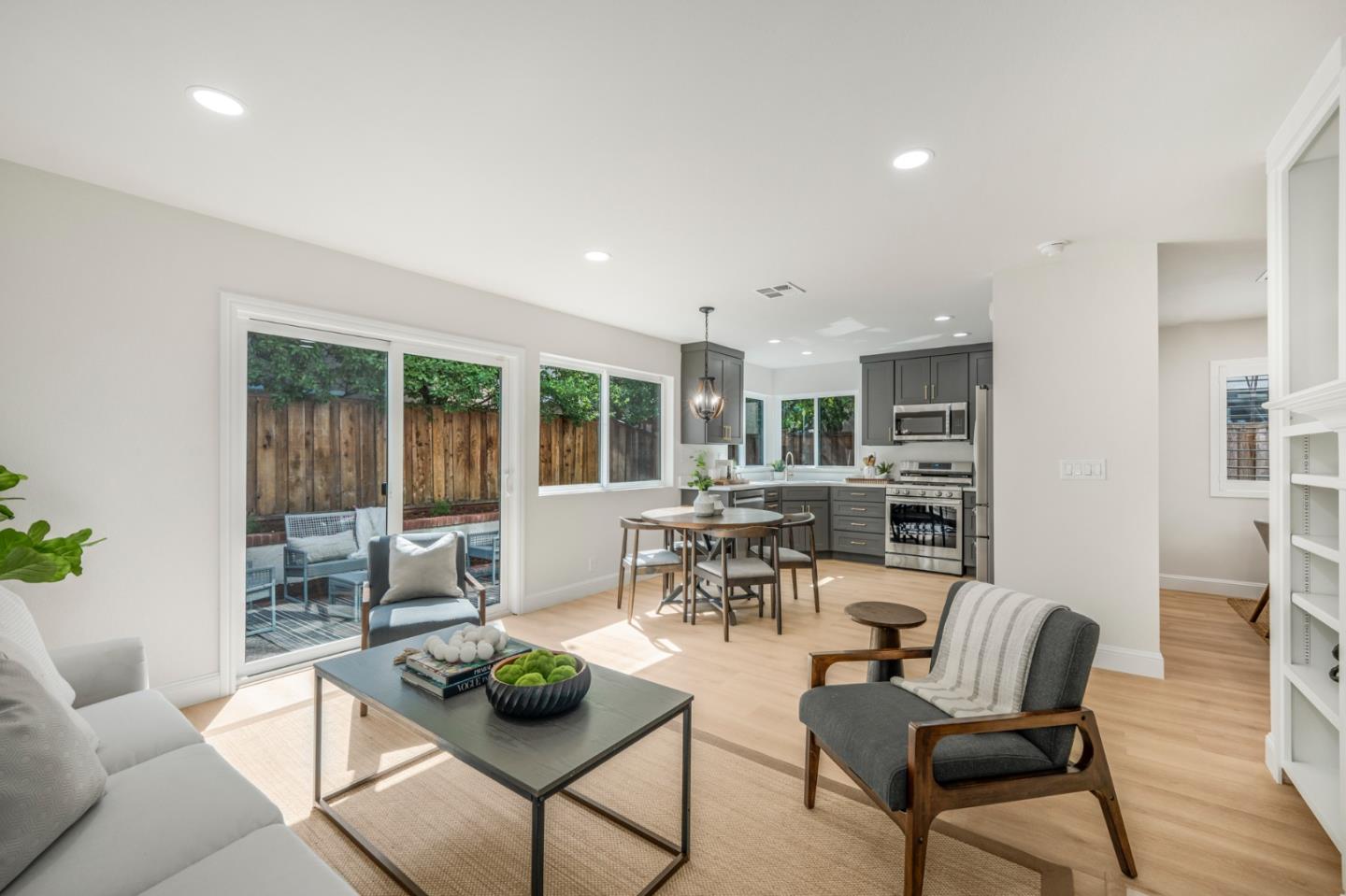 1422 Gingerwood DR