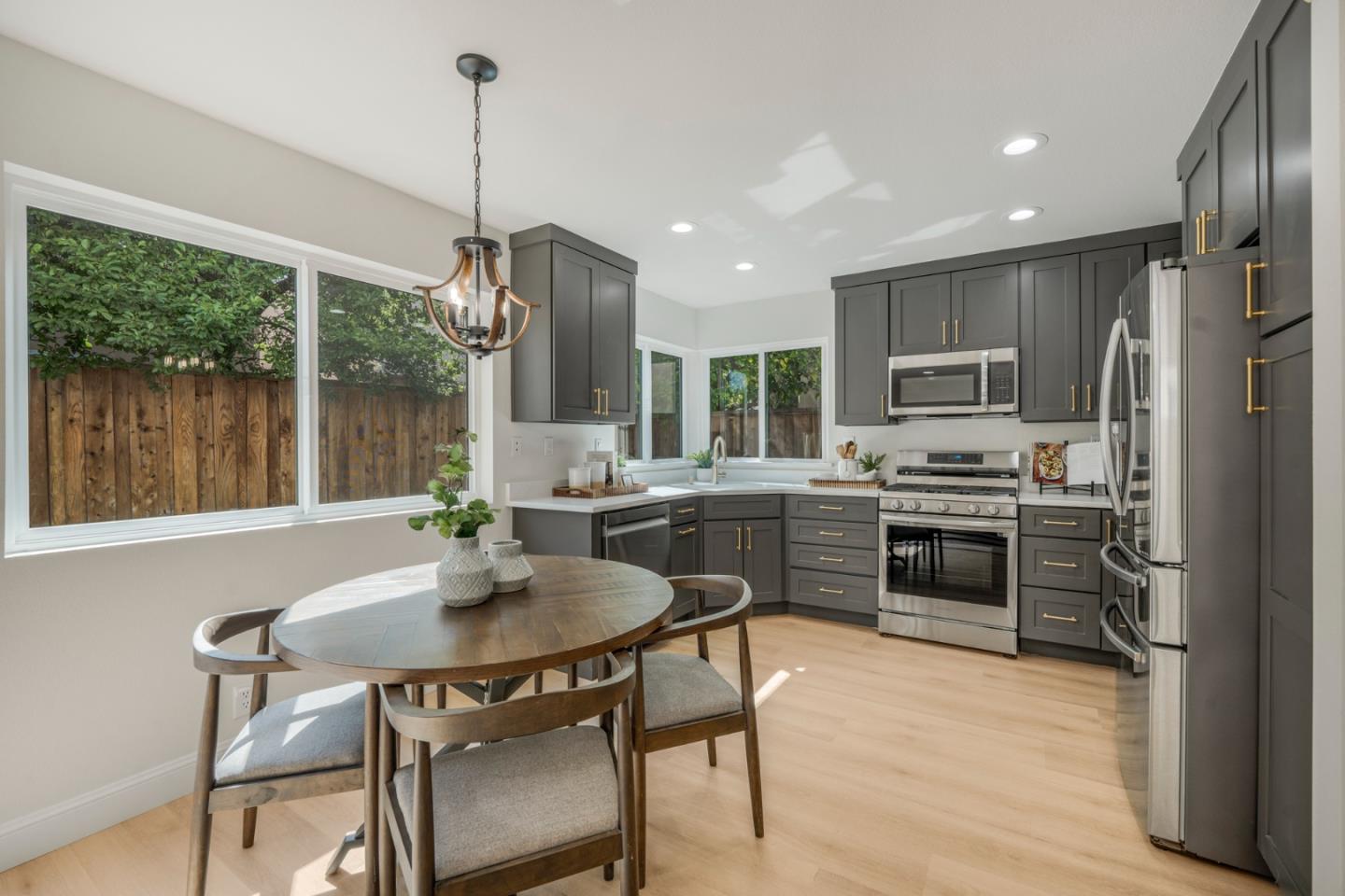 1422 Gingerwood DR